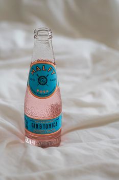 1L Bottle Pink Grapefruit Dry