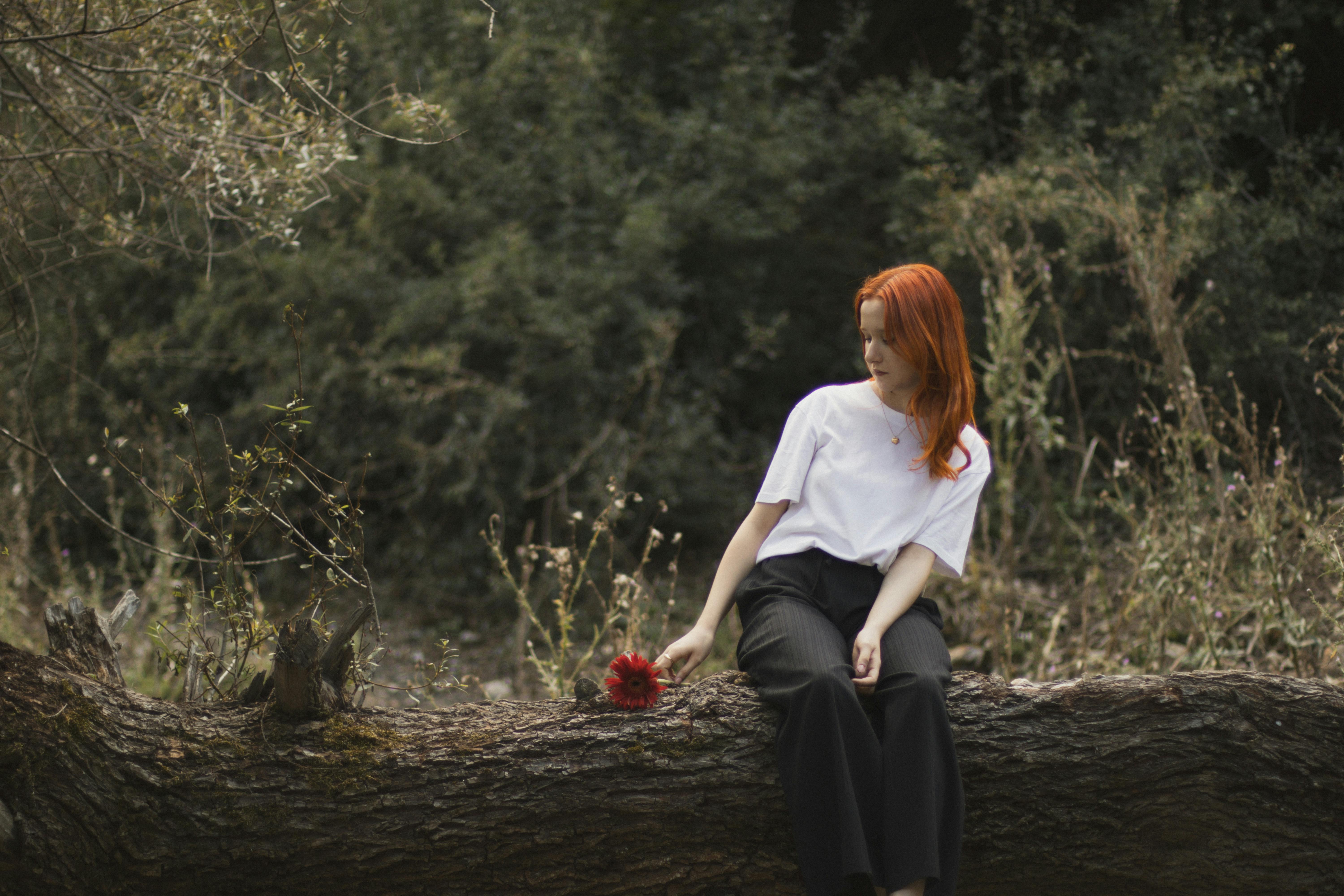 The Art of Mindful Living: Simple Ways to Stay Present in Everyday Life