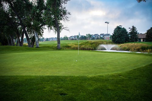 Ilmainen kuvapankkikuva tunnisteilla auringonnousu, golfkenttä, vihreä