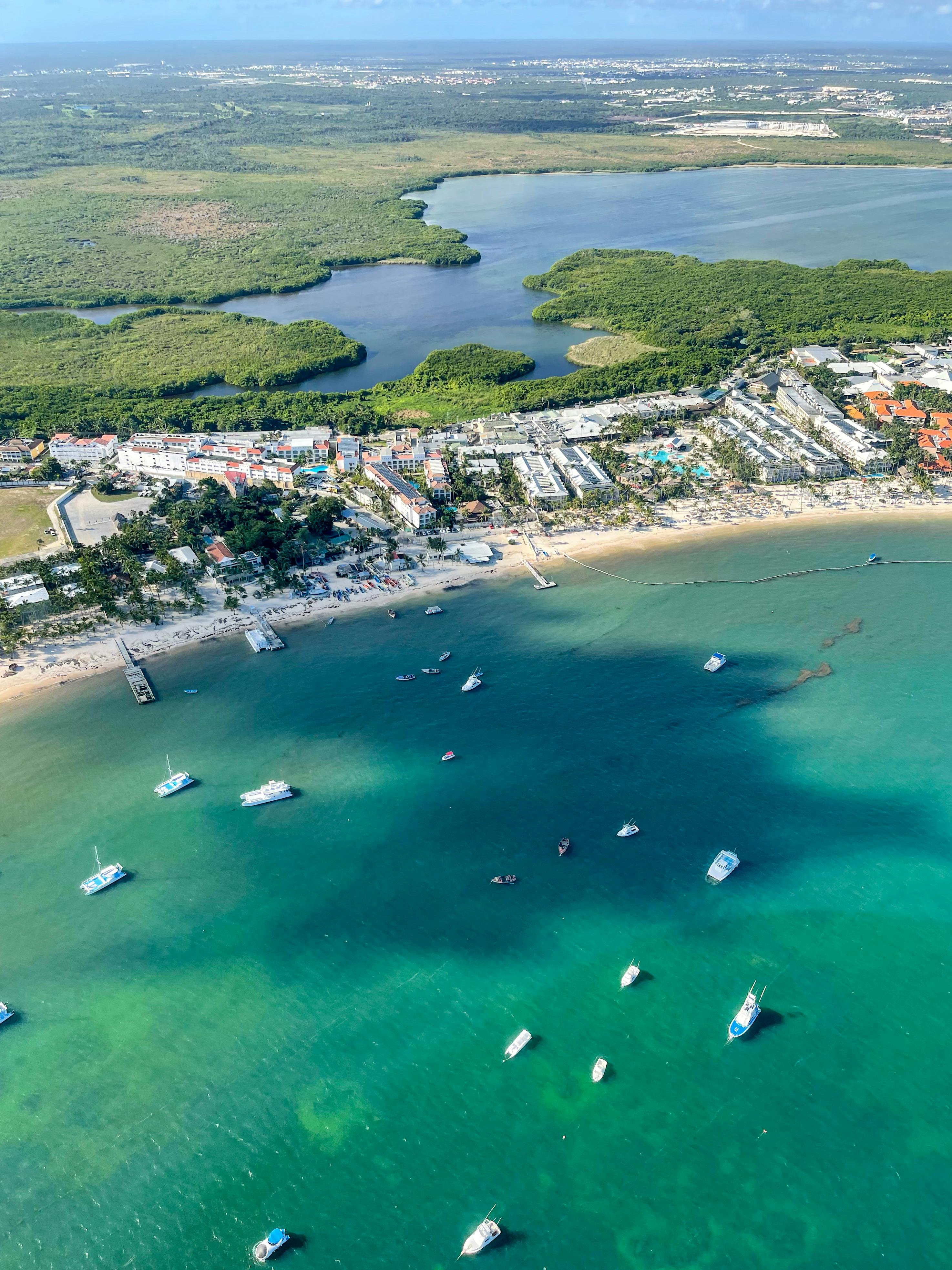 República Dominicana: Resiliencia en tres pilares económicos (turismo, energía, manufactura)