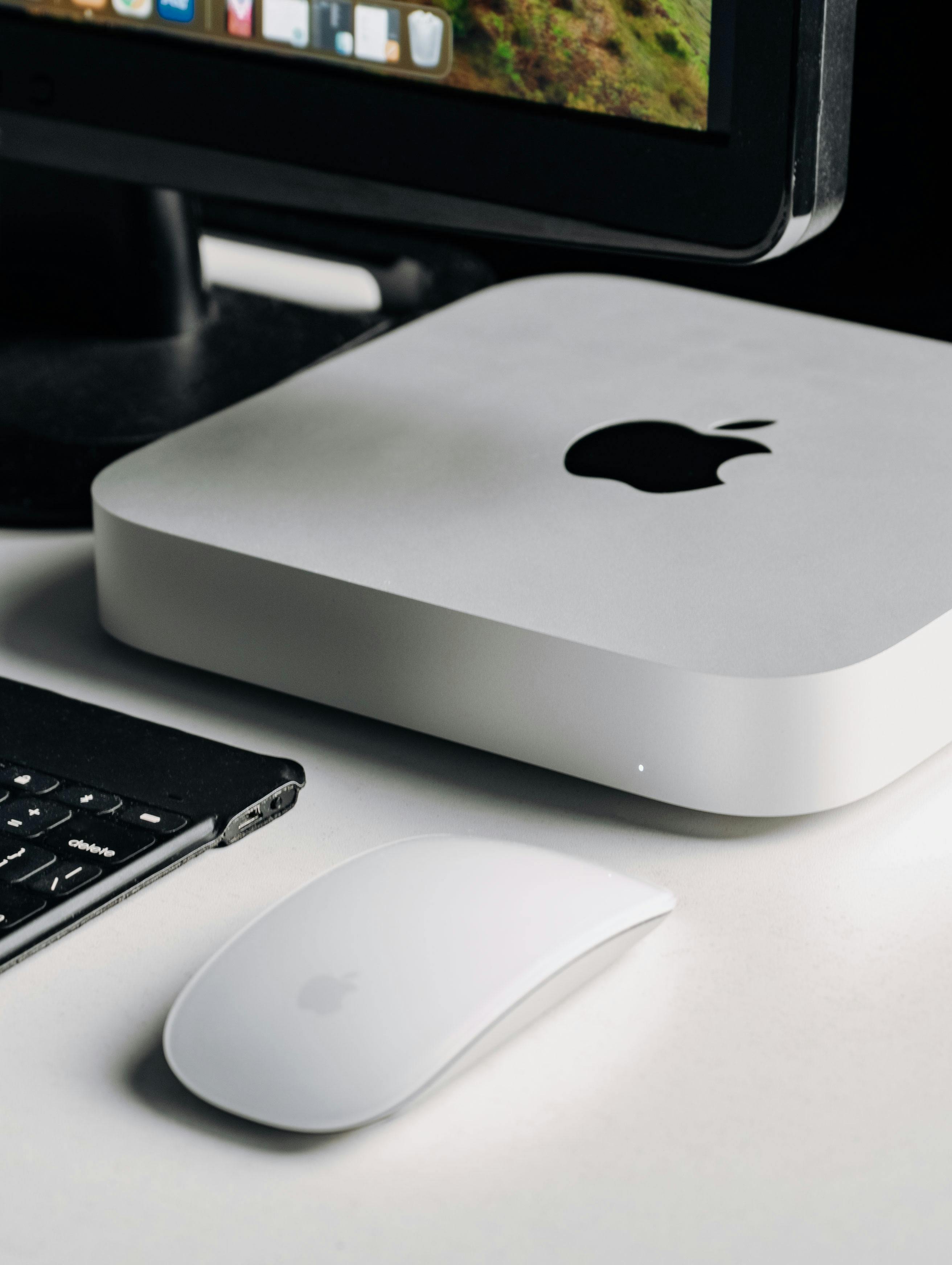 PetaFLOP迷你AI超級電腦！GIGABYTE×輝達顛覆桌面運算極限