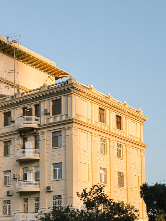 A multifamily building in Florida