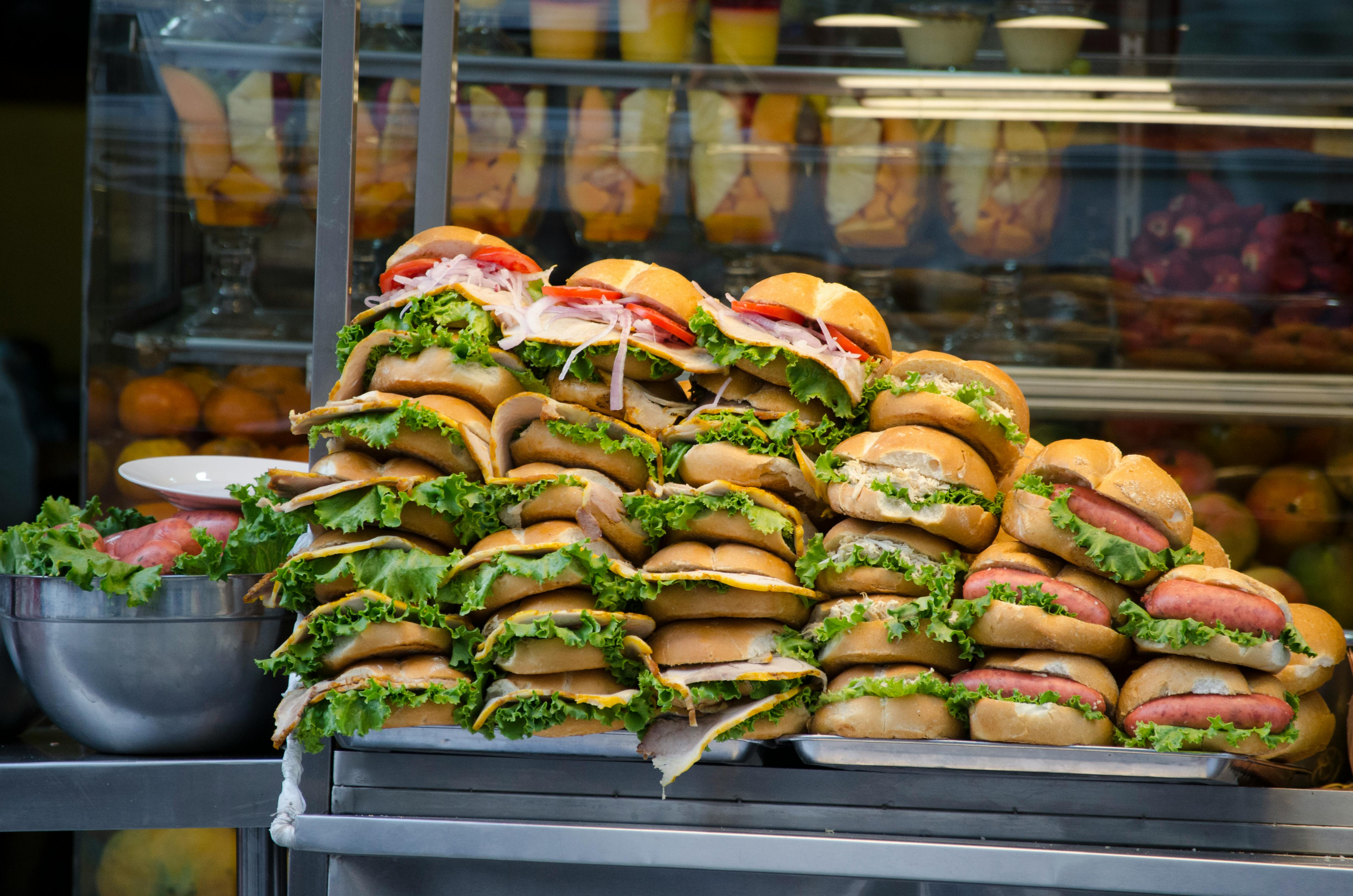 El País de los Sanguches