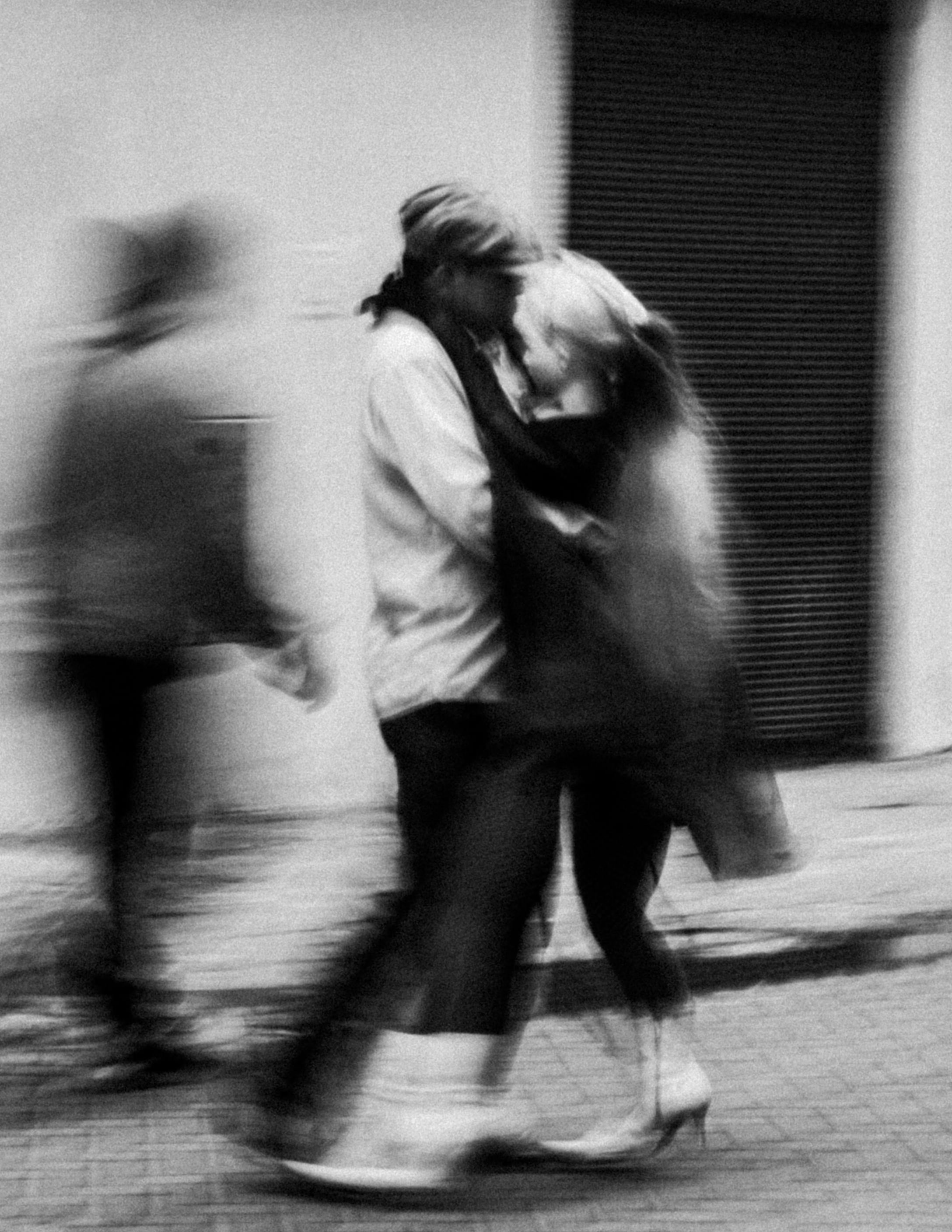 Personne seule devant un écran, tristesse