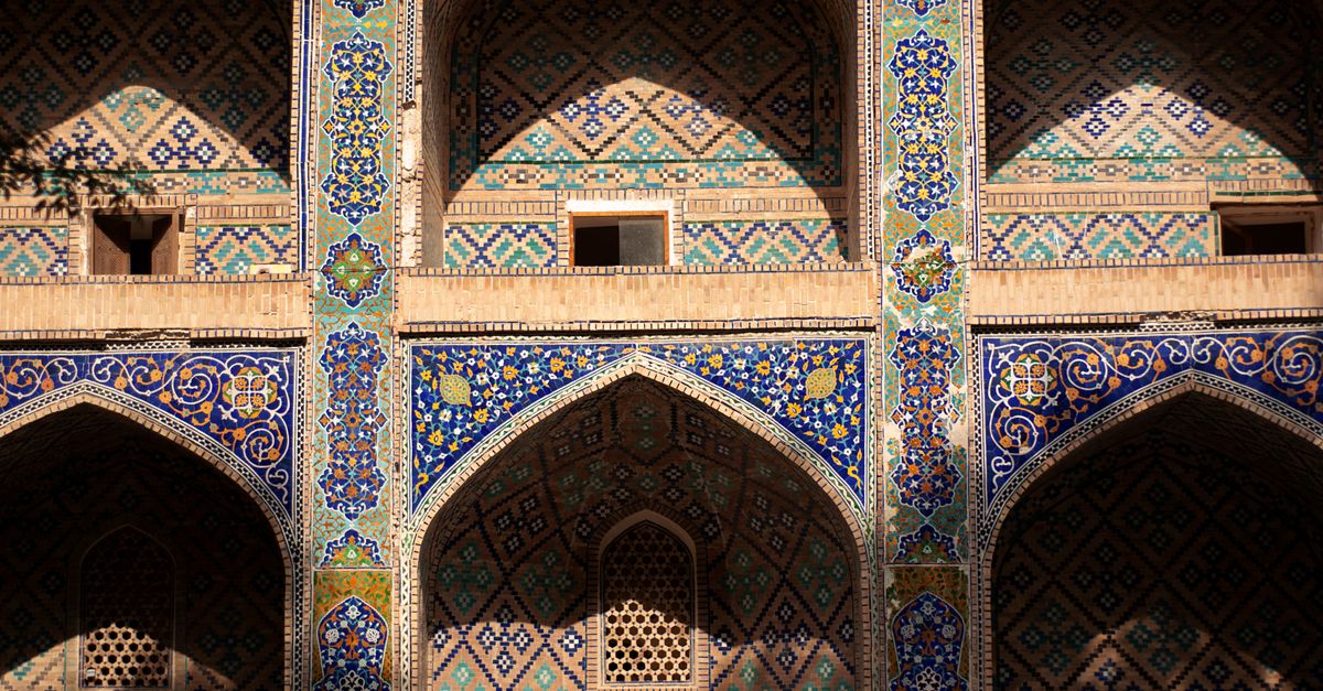 Islamic Tile Building Intricate Islamic Architecture with Mosaic Tiles · Free Stock Photo