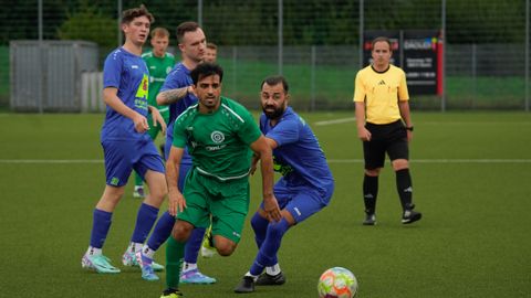When the ball is changed, and who gets to decide