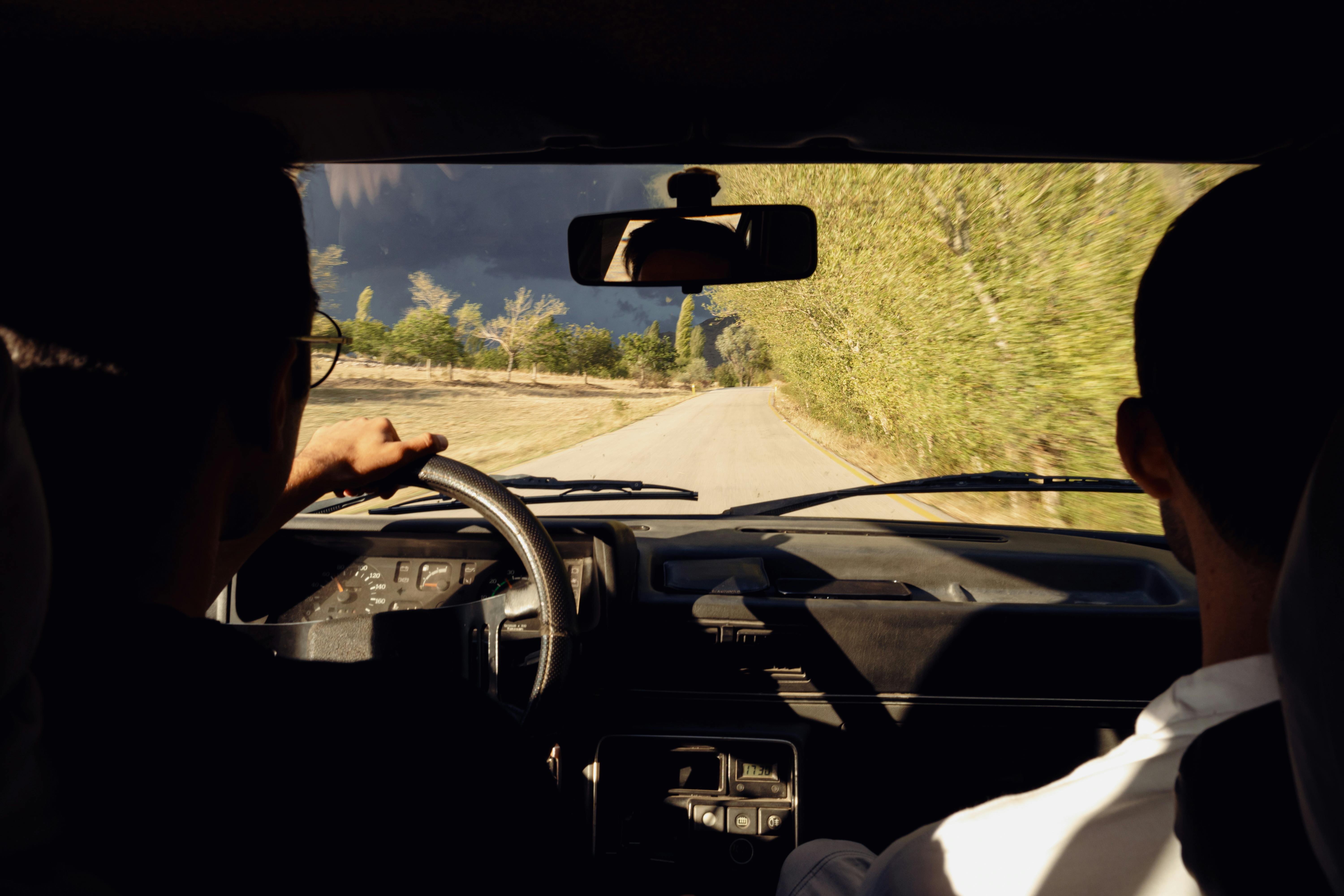 20 Australian travel influencers driving tourism campaigns in 2026 — Photo by Oktay Köseoğlu on Pexels