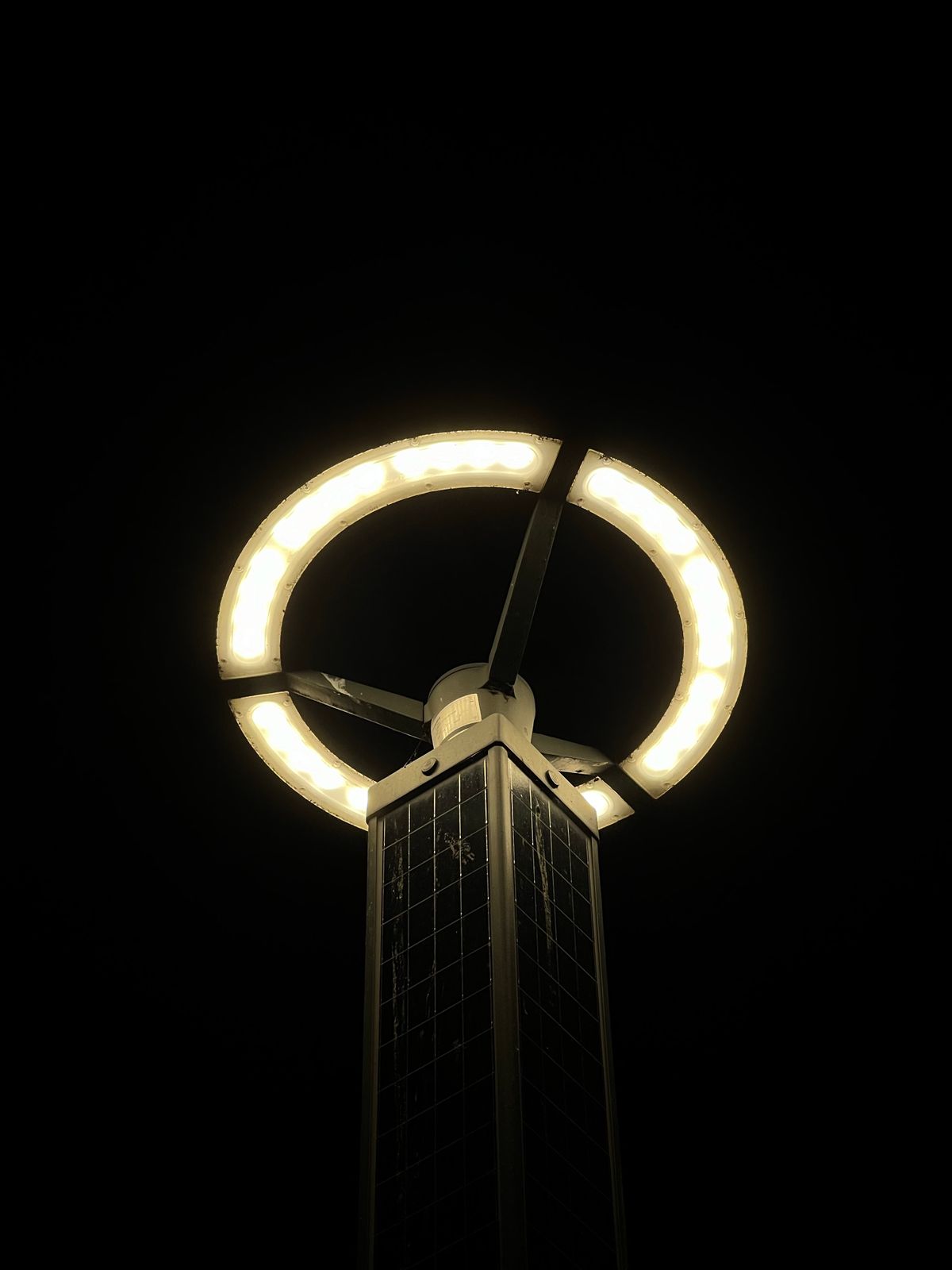 DIPON Group project — solar street lighting