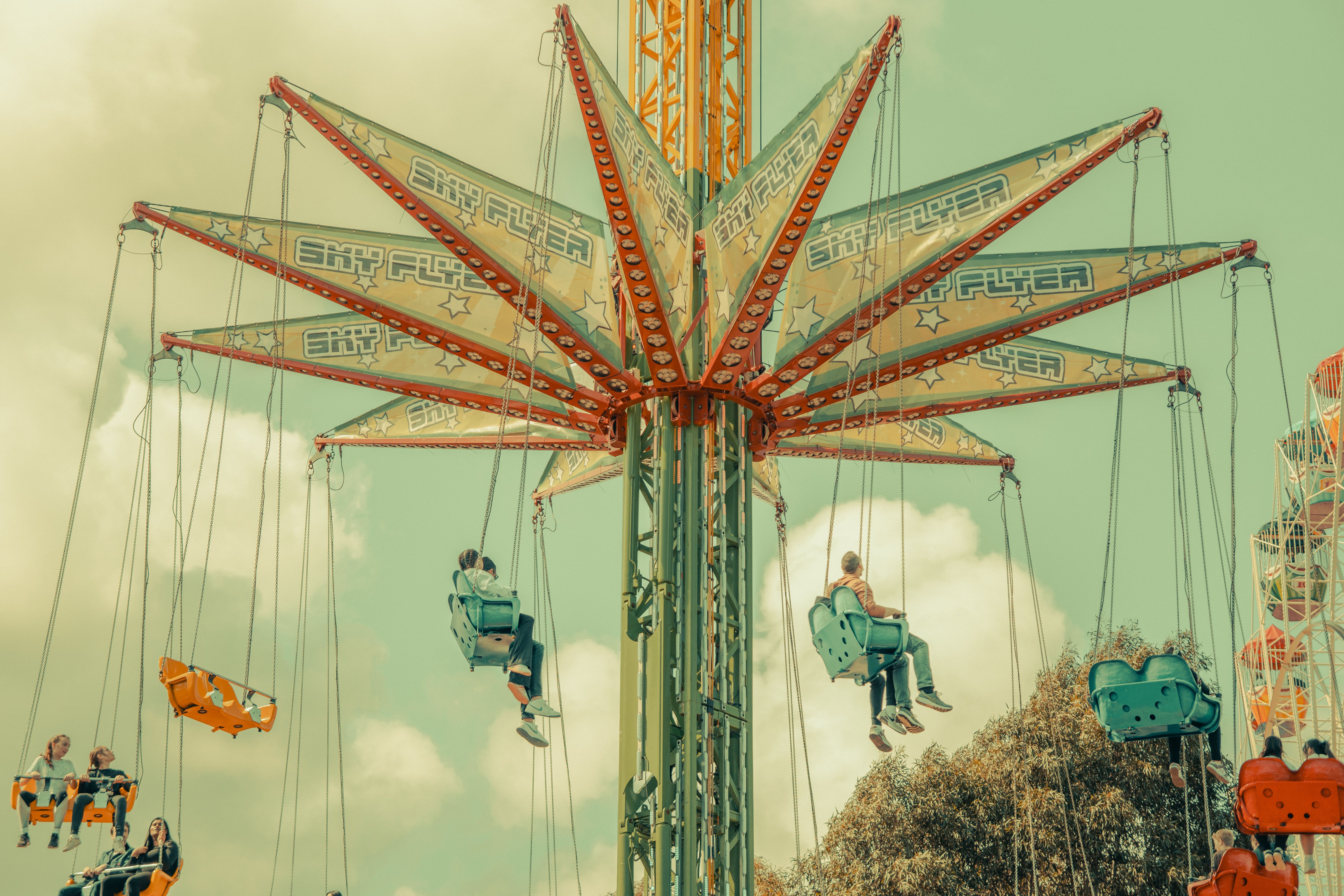 Drop Tower in Amusement Park · Free Stock Photo