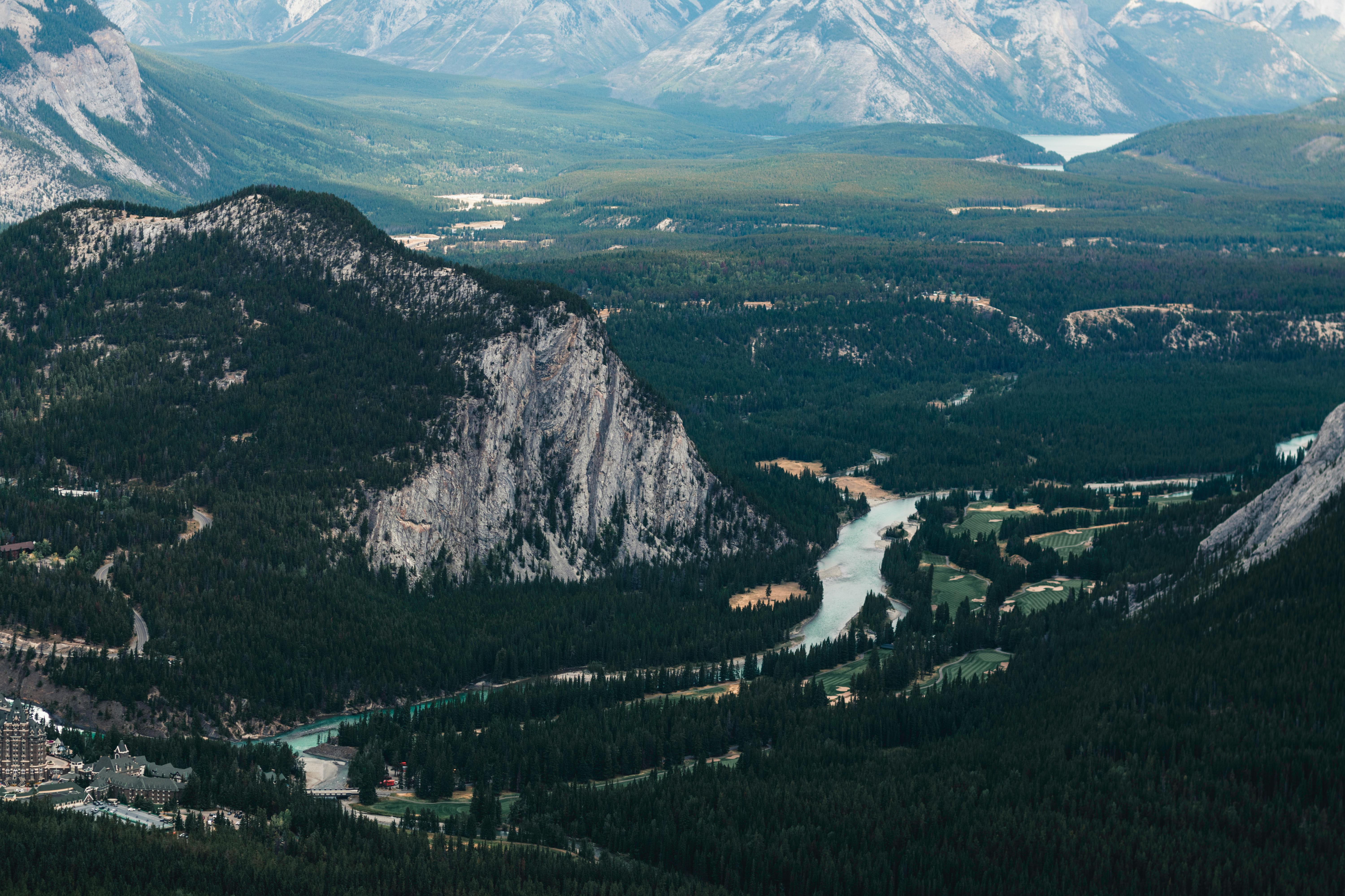 This country is the largest coffee producer in the world, famous for its vibrant carnivals and the iconic Christ the Redeemer statue. Where am I?