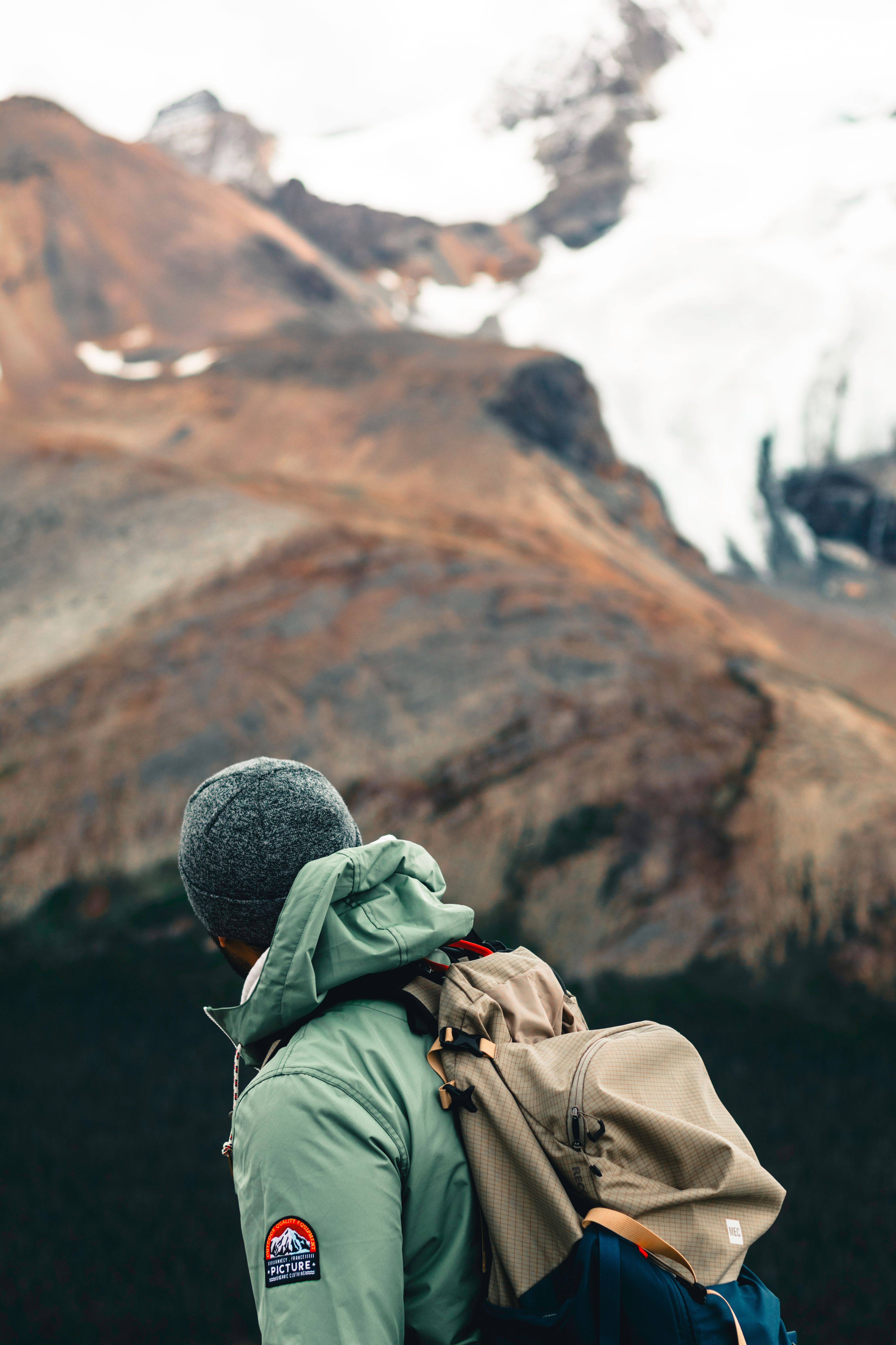 Mejores chaquetas impermeables de montaña: guía y comparativa