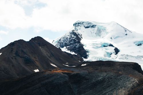 Free Dramatic view of snow-covered peaks and glaciers in Jasper National Park, Alberta, Canada. Stock Photo