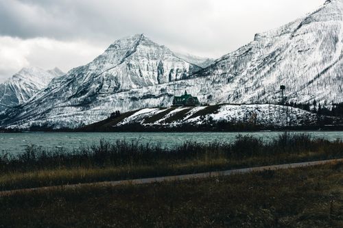 Free Scenic view of snowy mountains and a lake in Glacier, BC, Canada. Stock Photo