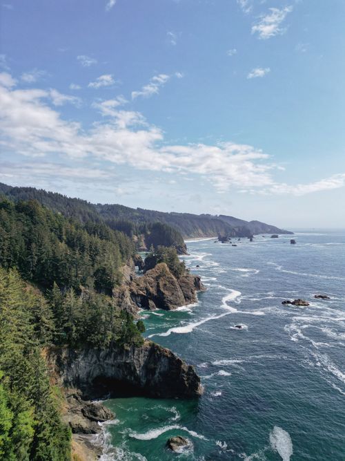 Free Spectacular view of the rugged coastline and Pacific Ocean near Brookings, Oregon. Stock Photo