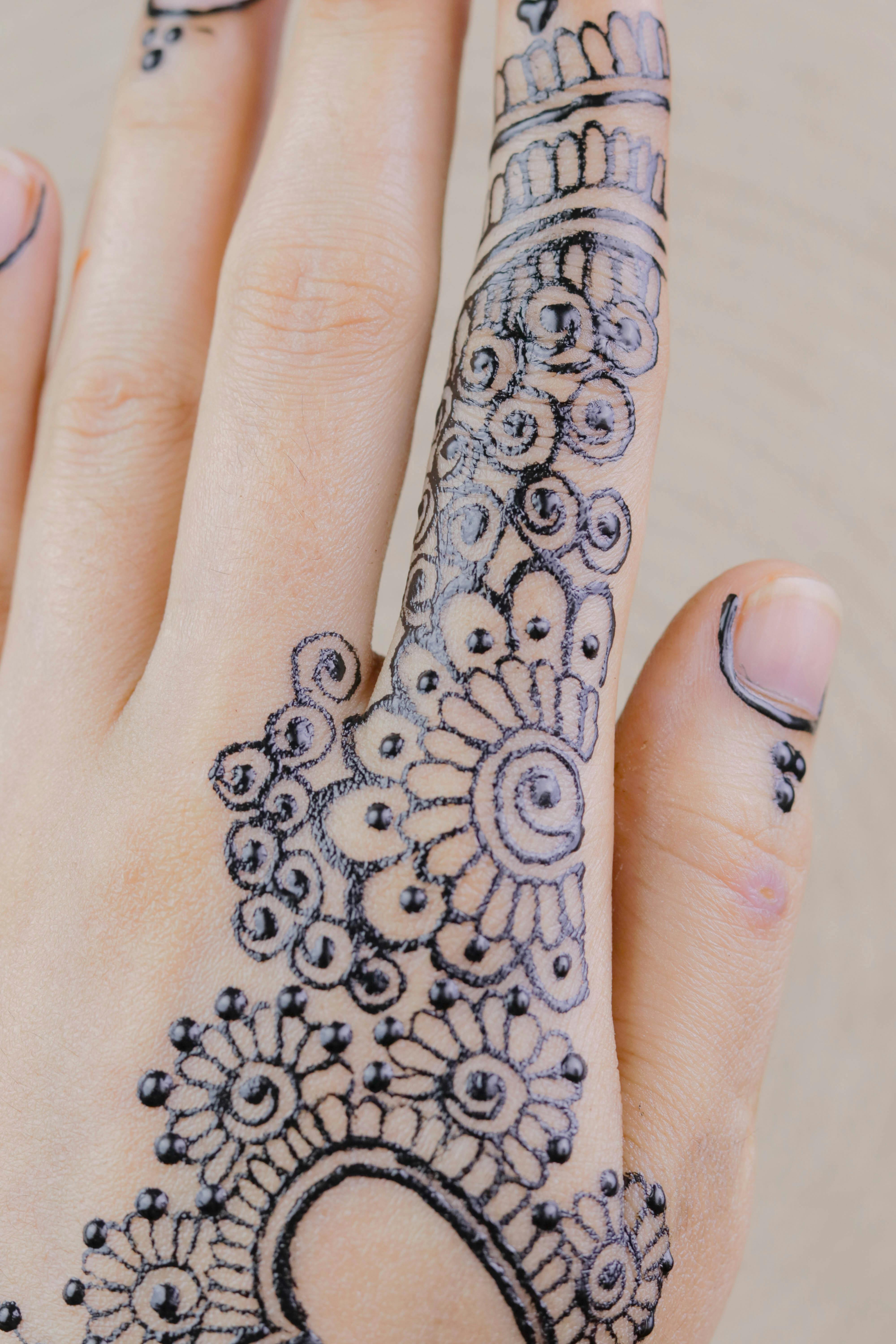 Free stock photo of arabic mehndi design, butterfly tattoo, easy mehndi