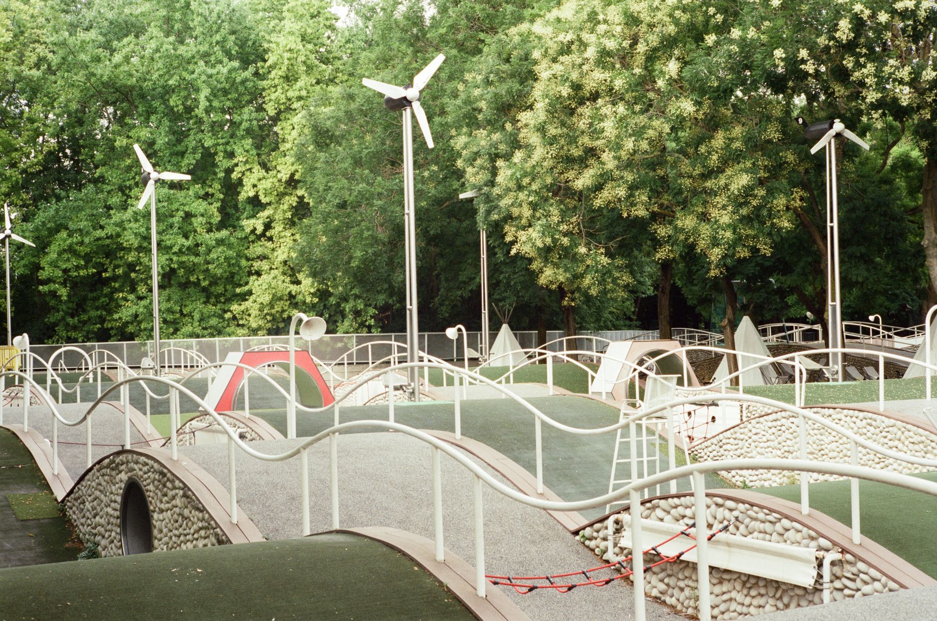 Aire de jeux à Lac Moubra