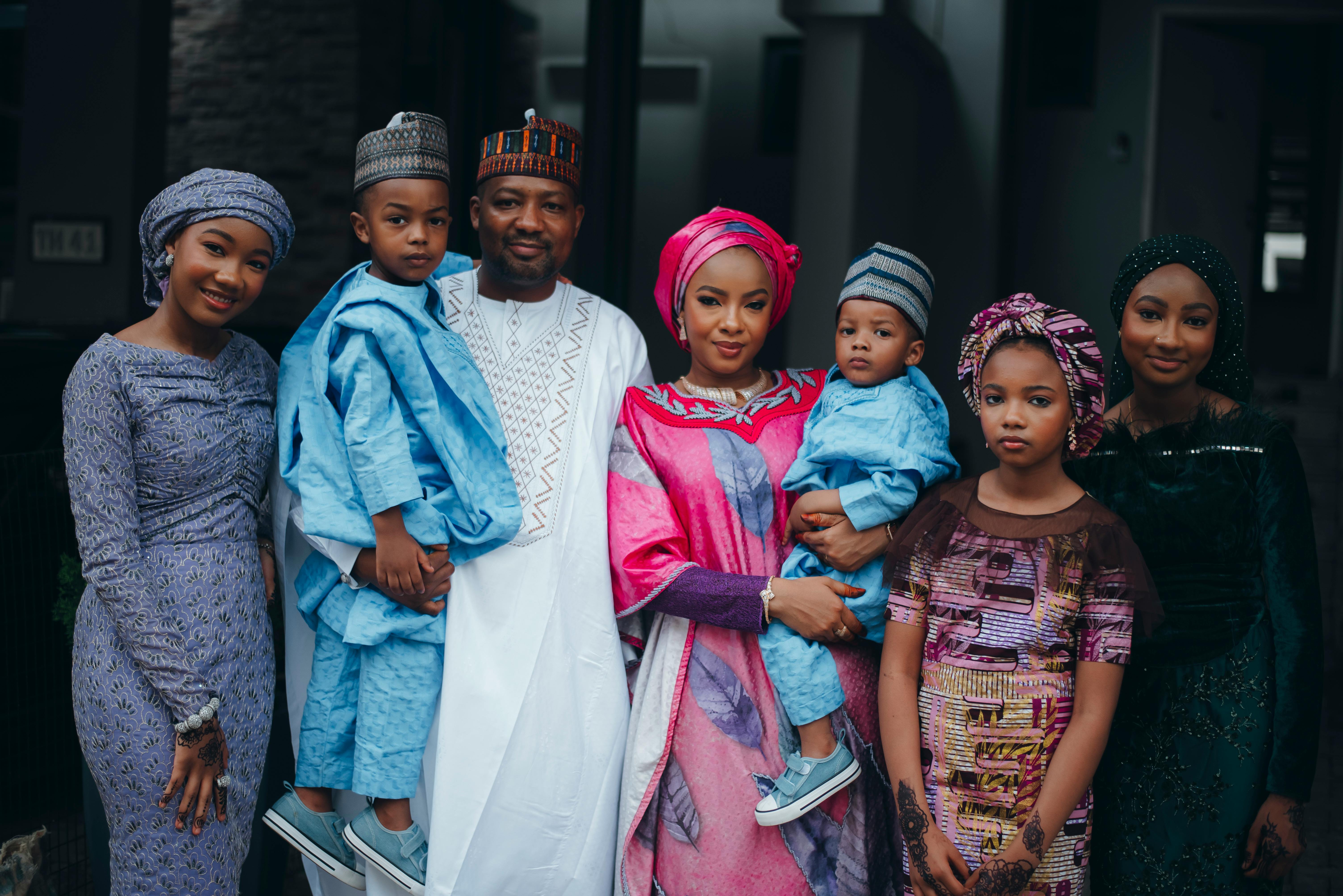 Family Traveller-Sailawaze Live showcases immersive travel inspiration — Photo by Darkshade Photos on Pexels