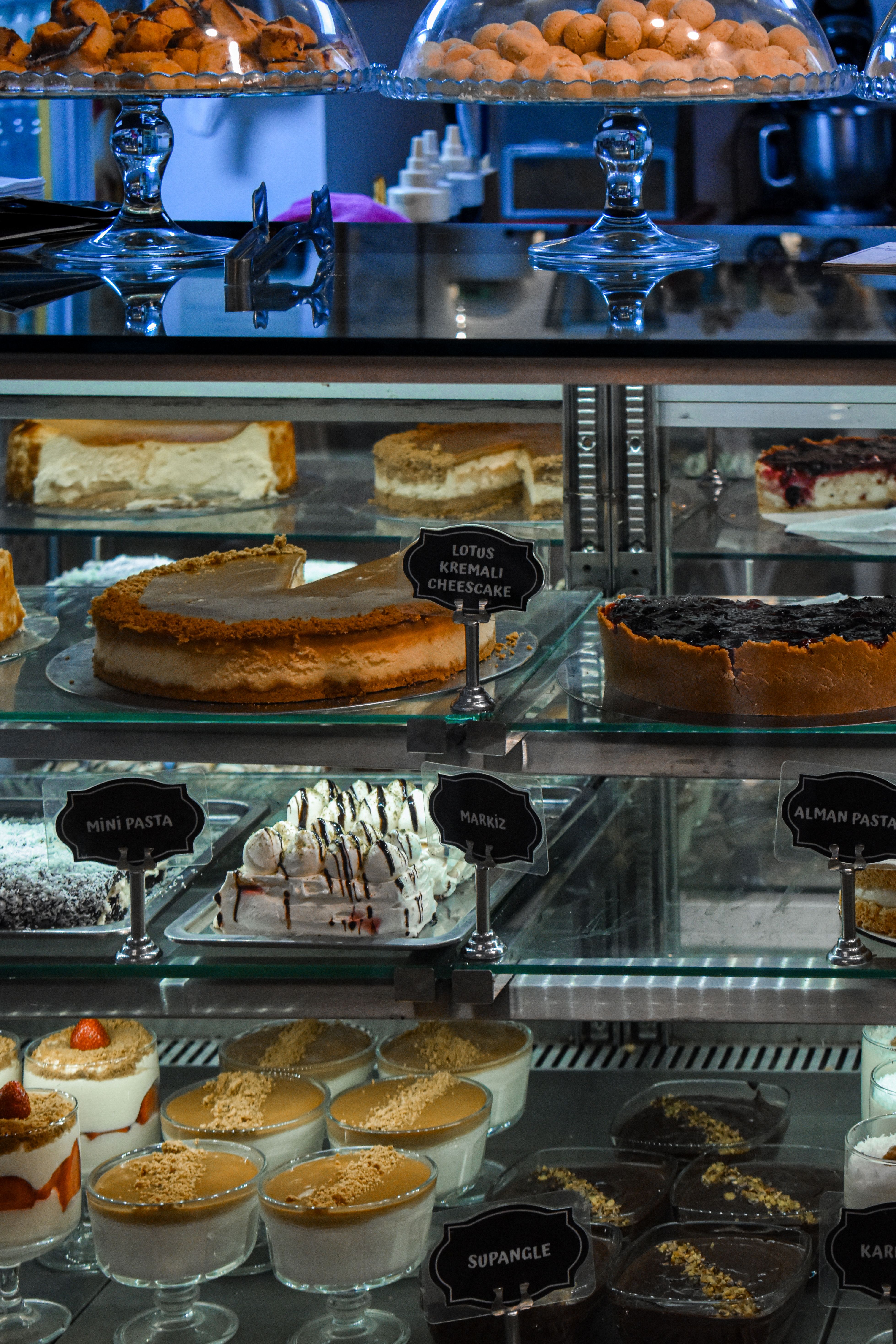 What You Need To Know About Cheesecakes