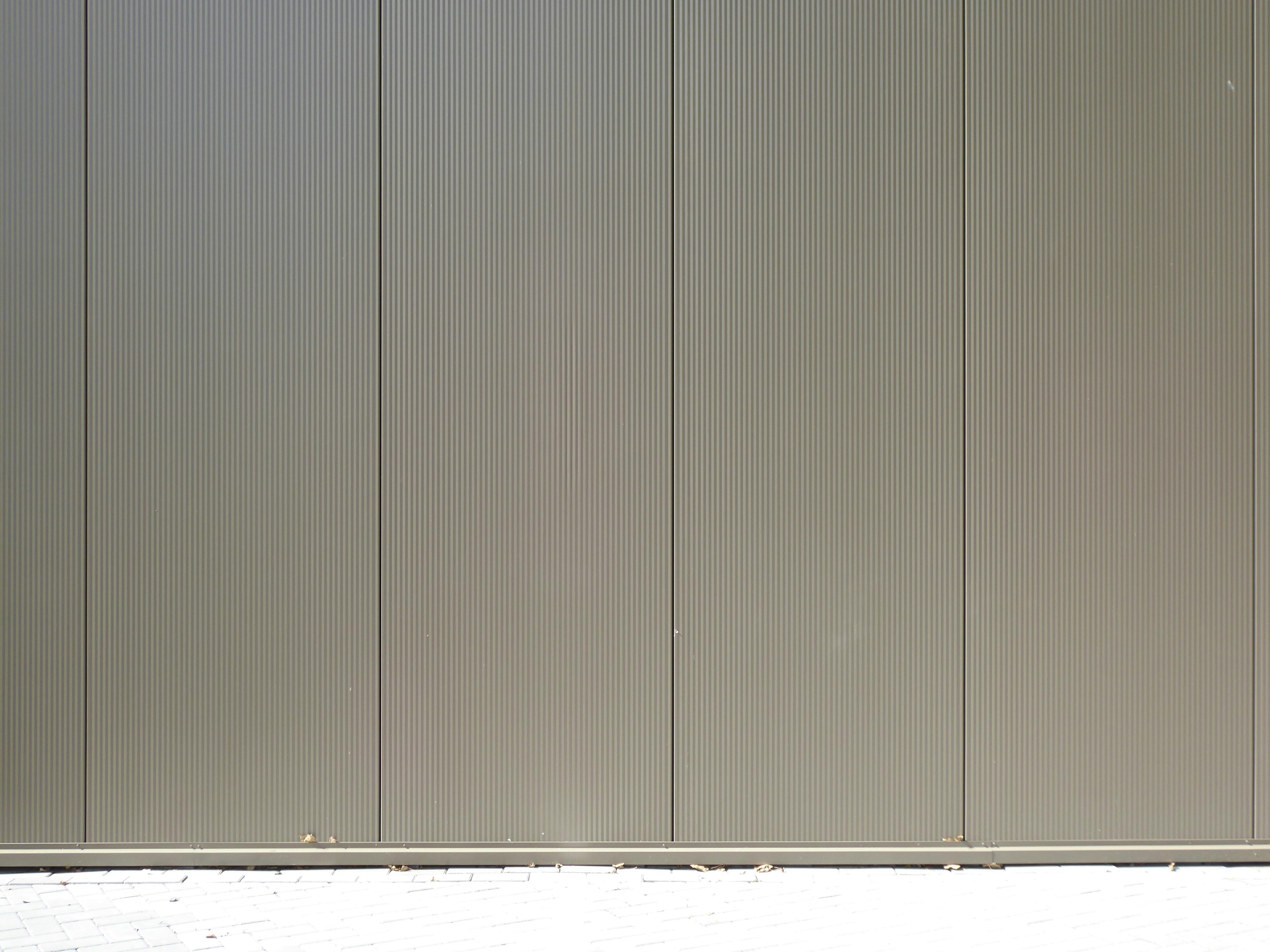 бесплатная Минималистский металлический фон для внешней стены Стоковое фото