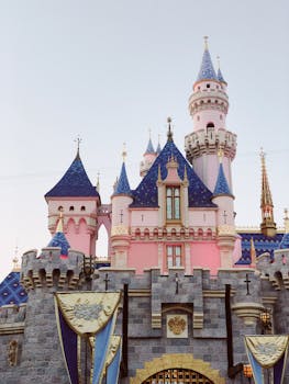 洛杉矶迪士尼城堡的壮丽景色是必看的标志性景点