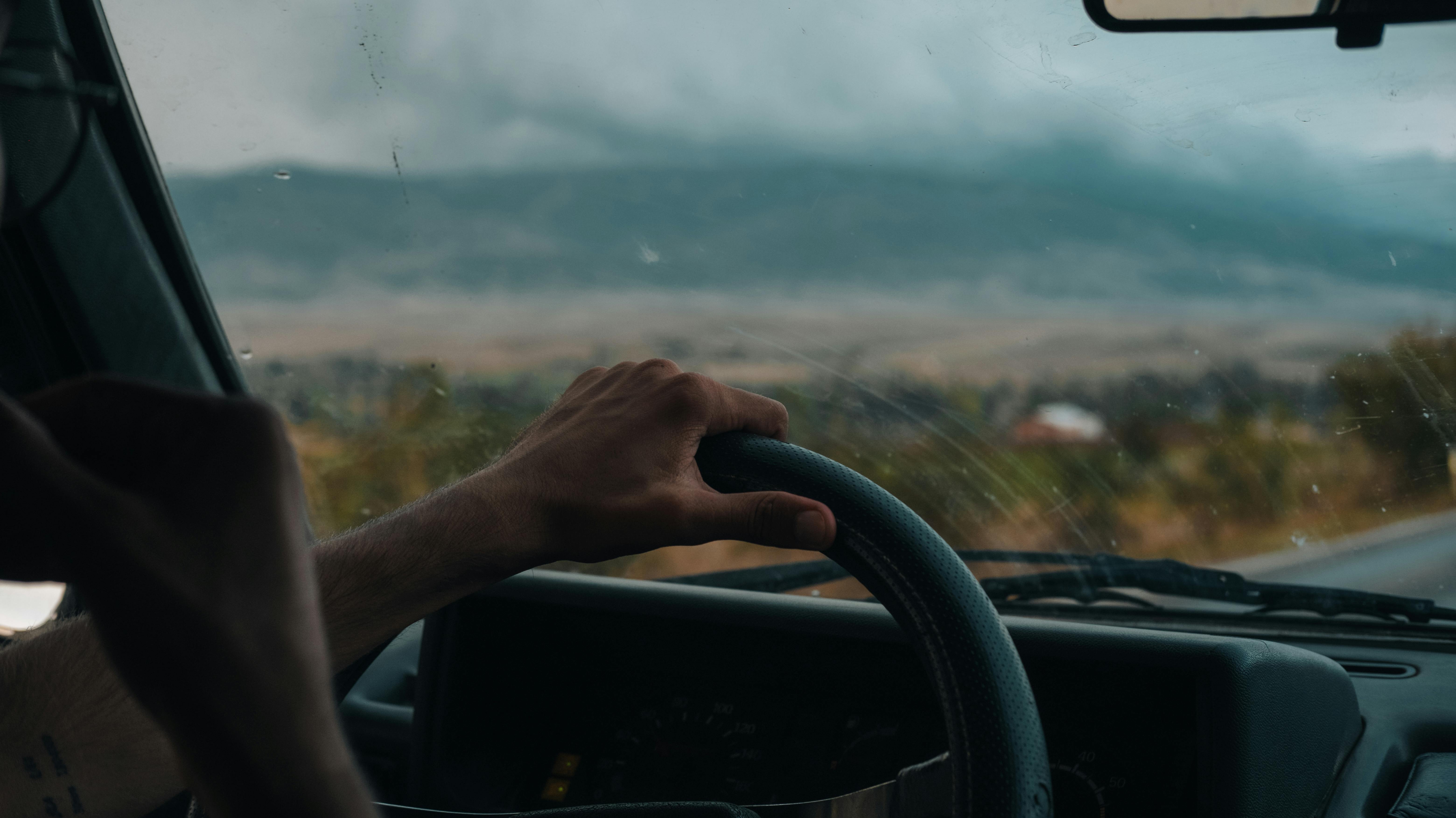 20 Australian travel influencers driving tourism campaigns in 2026 — Photo by Cemrecan Yurtman on Pexels