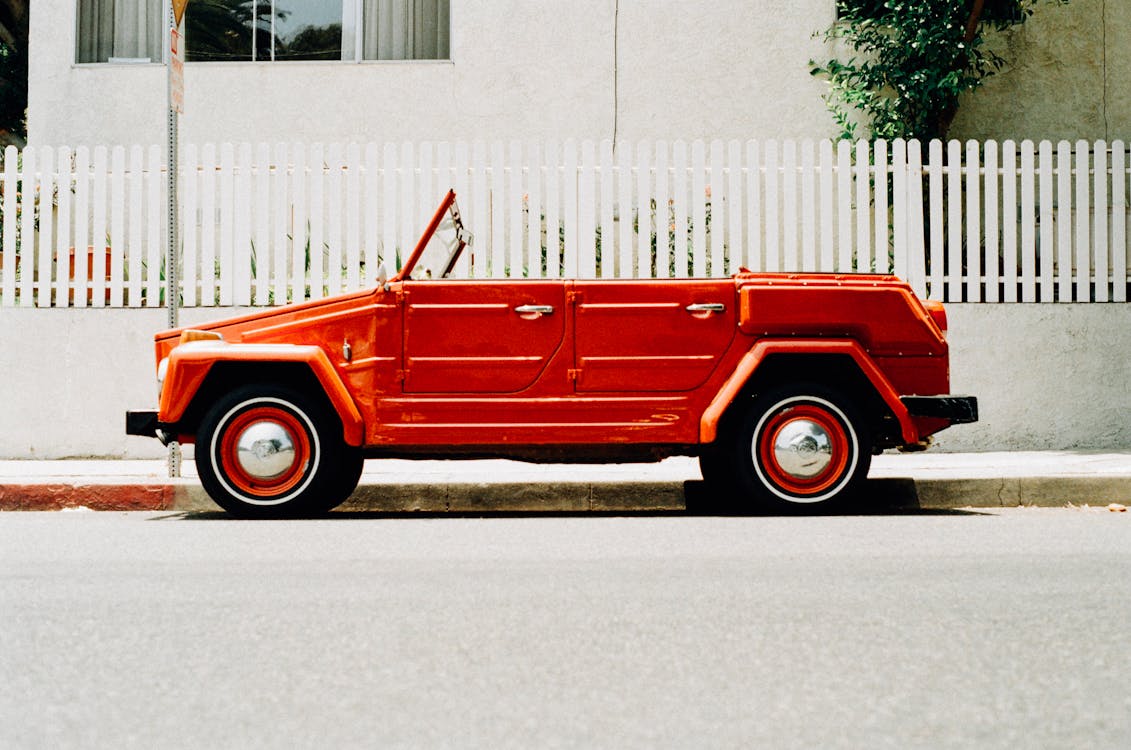Ilmainen kuvapankkikuva tunnisteilla auto, punainen, Vintage Kuvapankkikuva