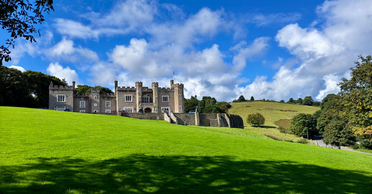 Top 10 Fun Activities for Families to Enjoy in the UK