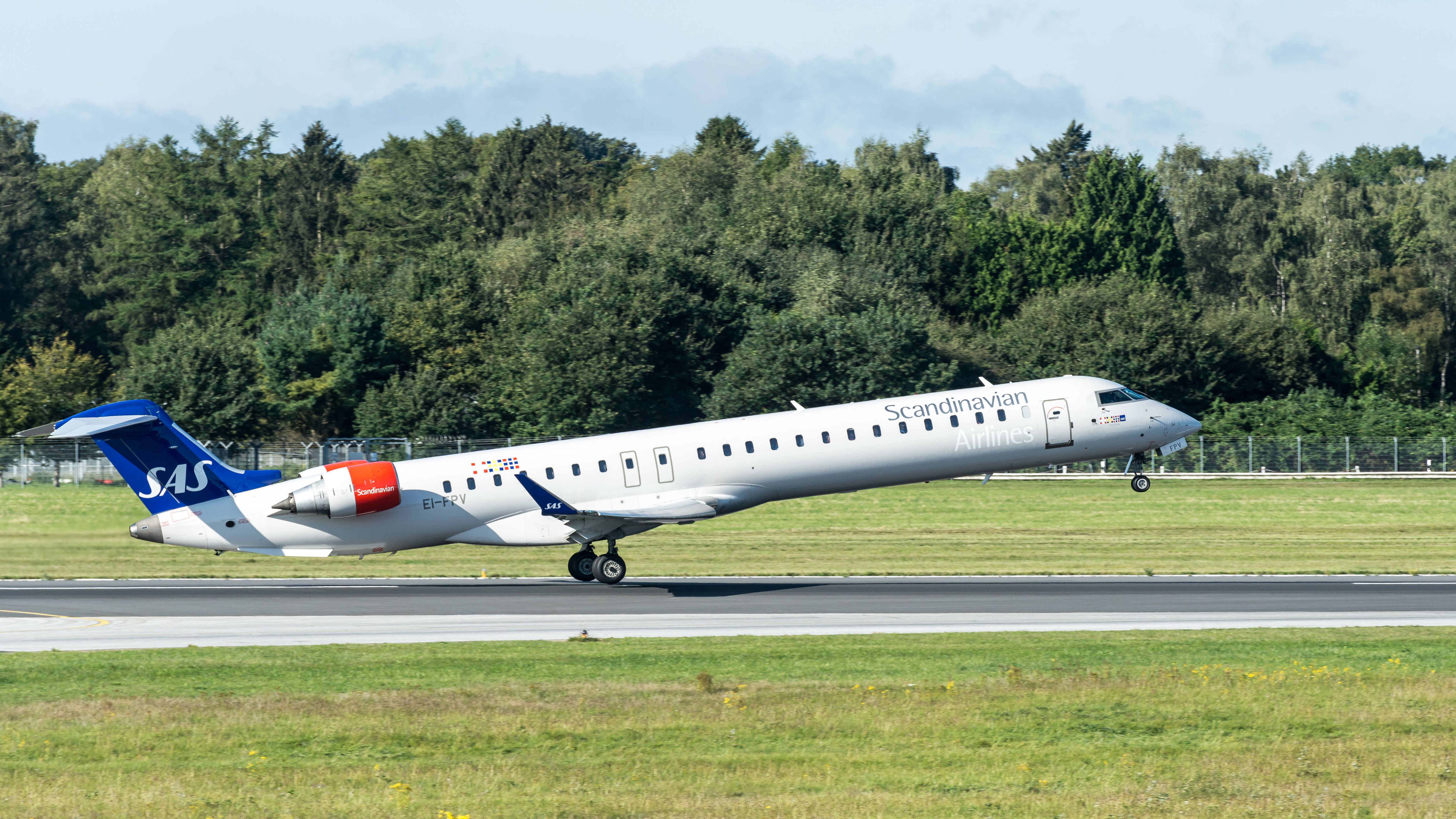 How Frequent Flyers Really Use Airline Miles (2026 Guide) — Photo by Wolfgang Weiser on Pexels
