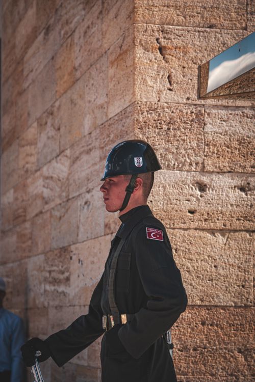 Free Turkish soldier standing guard at Anıtkabir, the mausoleum of Mustafa Kemal Atatürk in Ankara, Turkey. Stock Photo