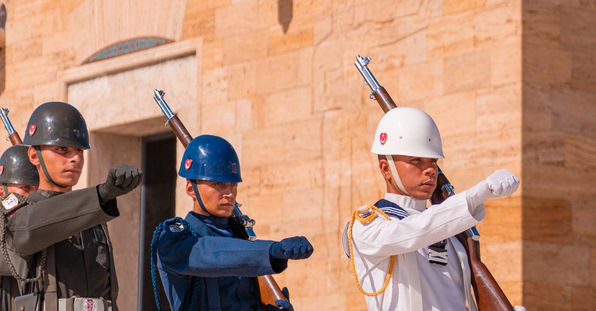 Government Guard Ceremonial Guard Change at Anıtkabir, Ankara · Free Stock Photo