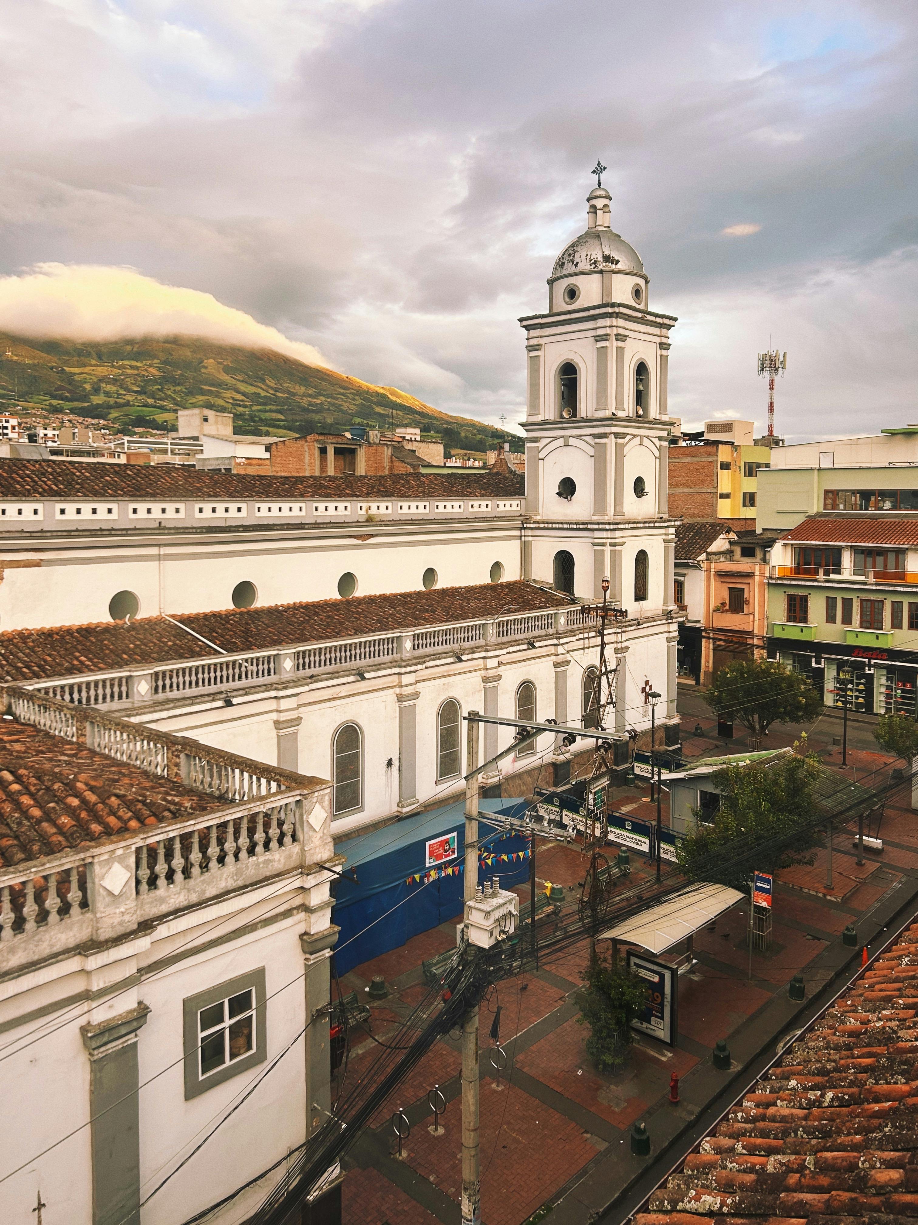 Iglesia Histórica En Pasto, Colombia Al Atardecer · Foto de stock gratuita