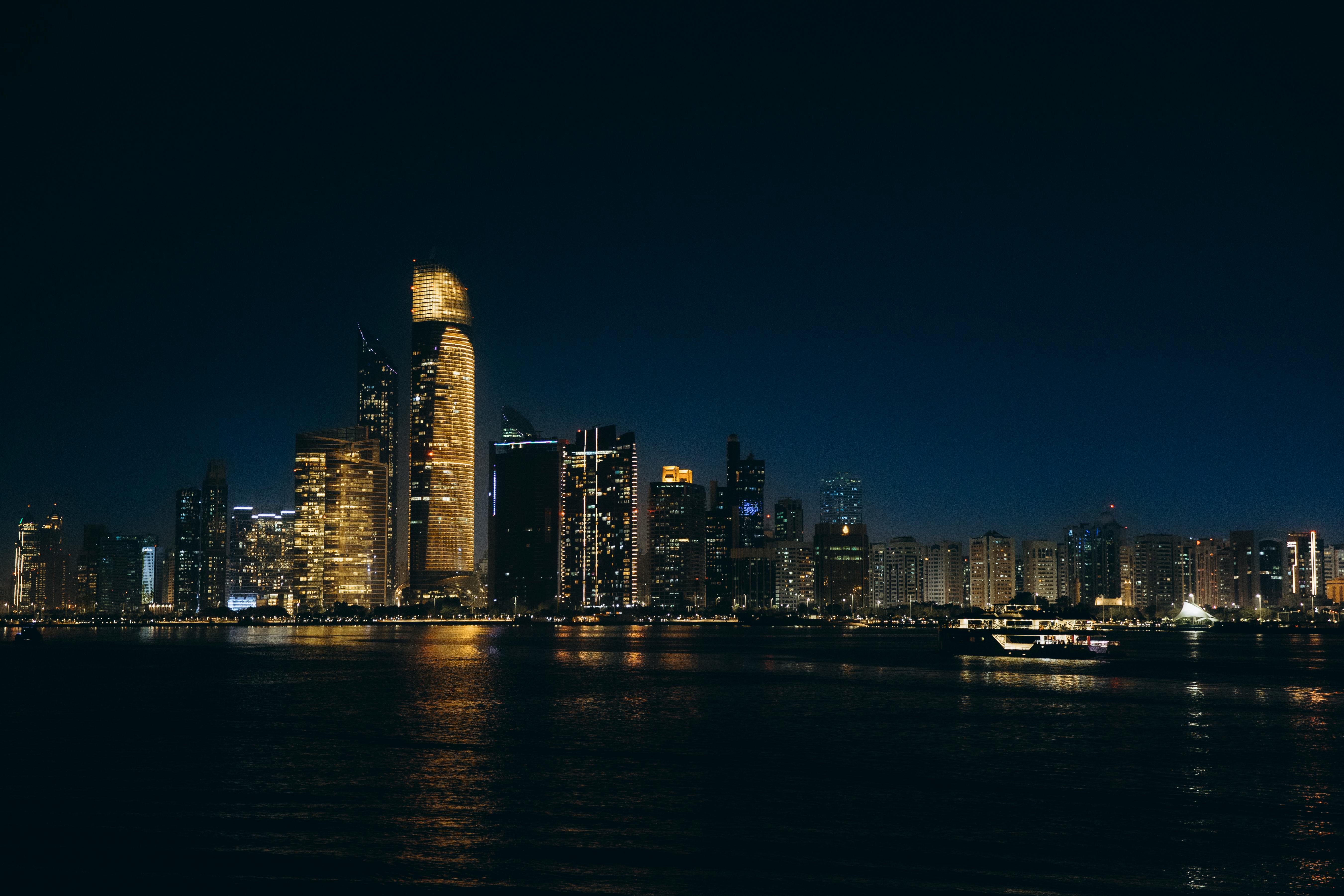 Stress-Free Family Visit to Burj Khalifa: Tips for Parents in Dubai