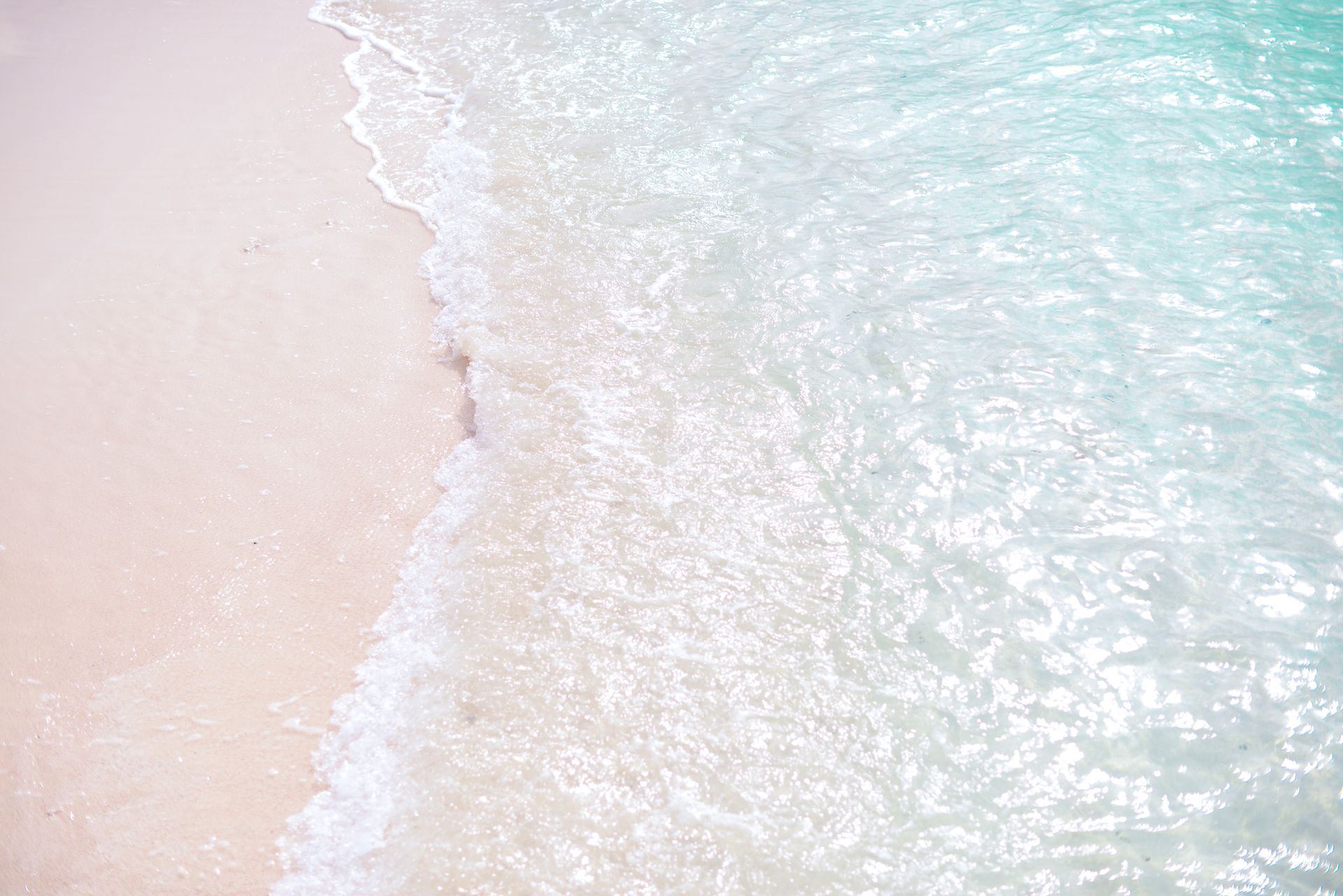 White sand beach and turquoise water on the Mombasa coast, Kenya