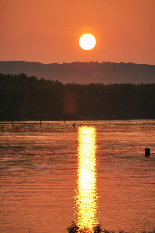 Free Beautiful sunset reflecting over the Mississippi River in Reads Landing, MN. Stock Photo