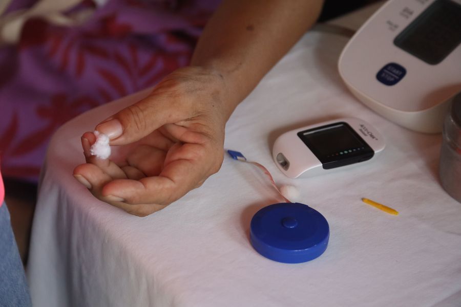 Glucómetro utilizado para control de diabetes
