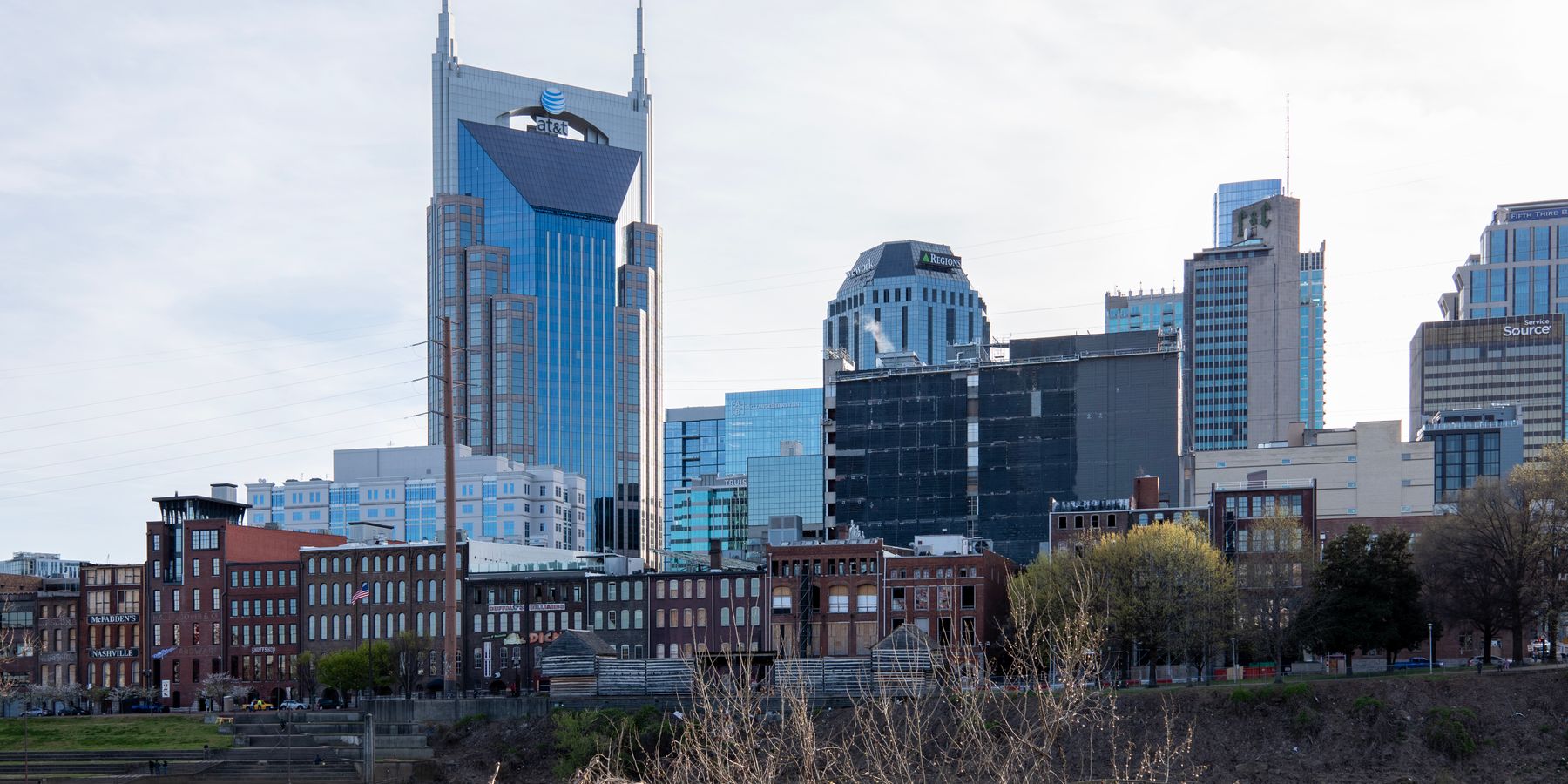 View of Nashville's iconic AT&T Building and downtown skyline.