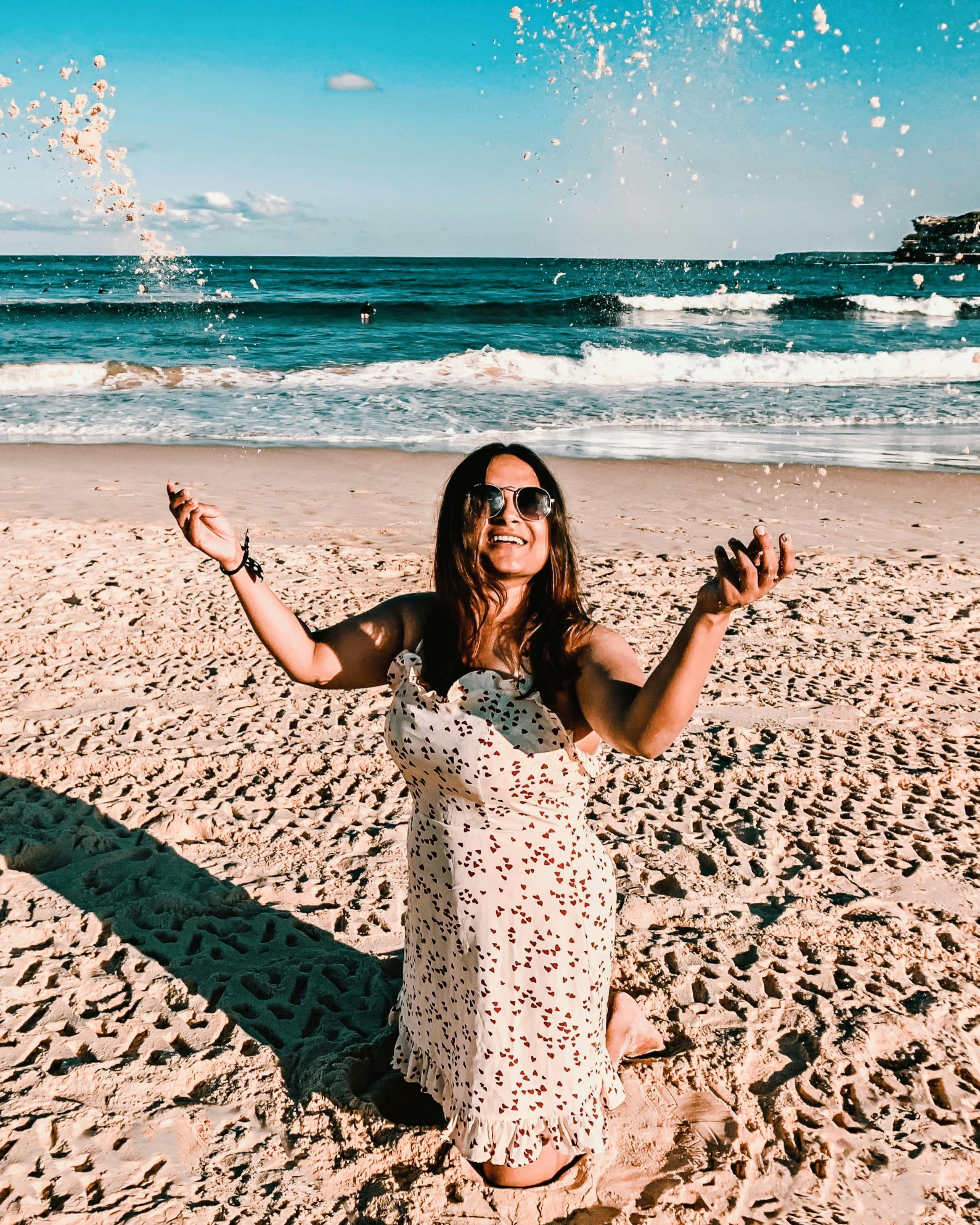 beach Instagram picture ideas for travel girl - Girl Photography poses | Beach  instagram pictures, Travel pose, Instagram pictures