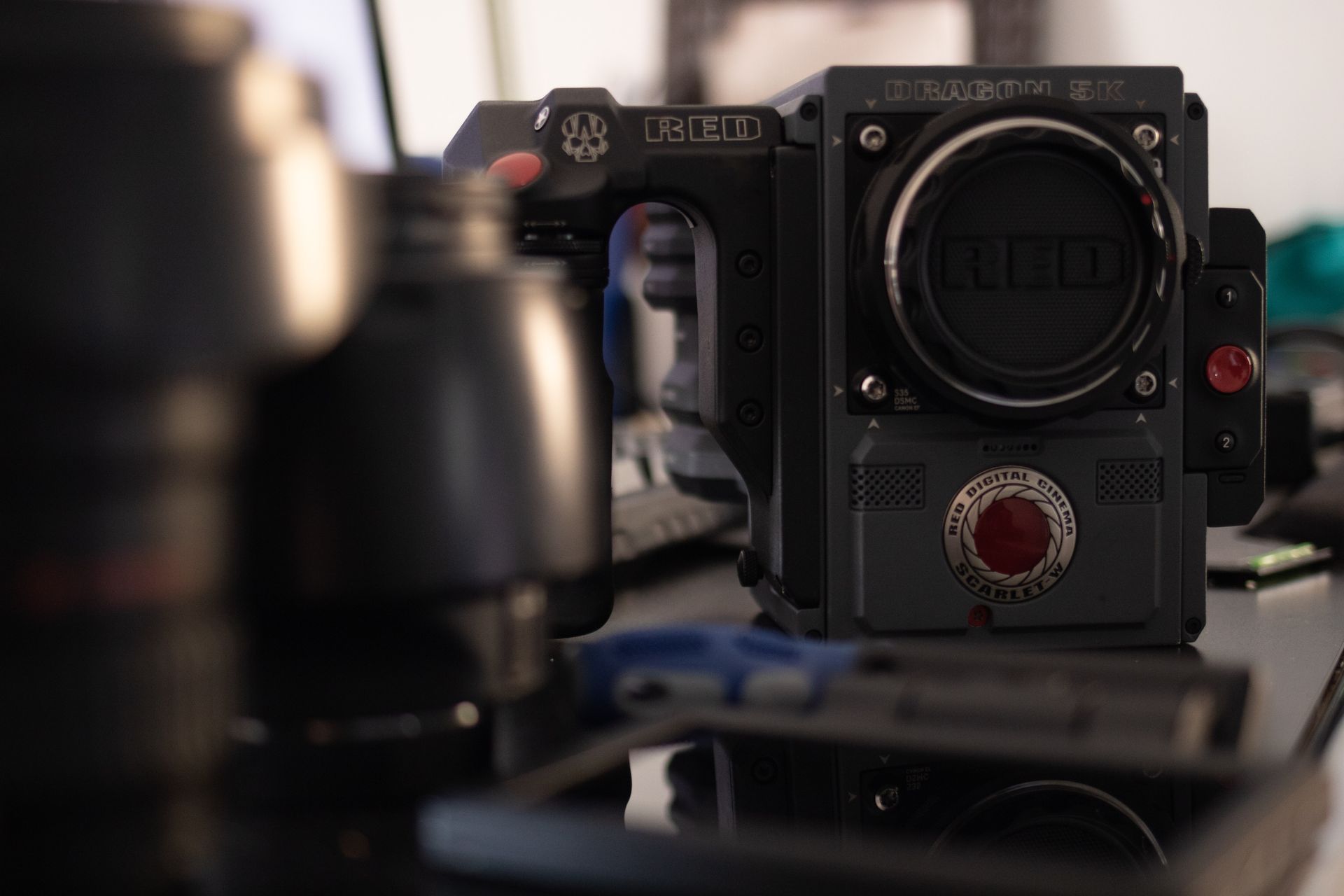 Selective Focus Photography of Black and Gray Device on Gray Surface