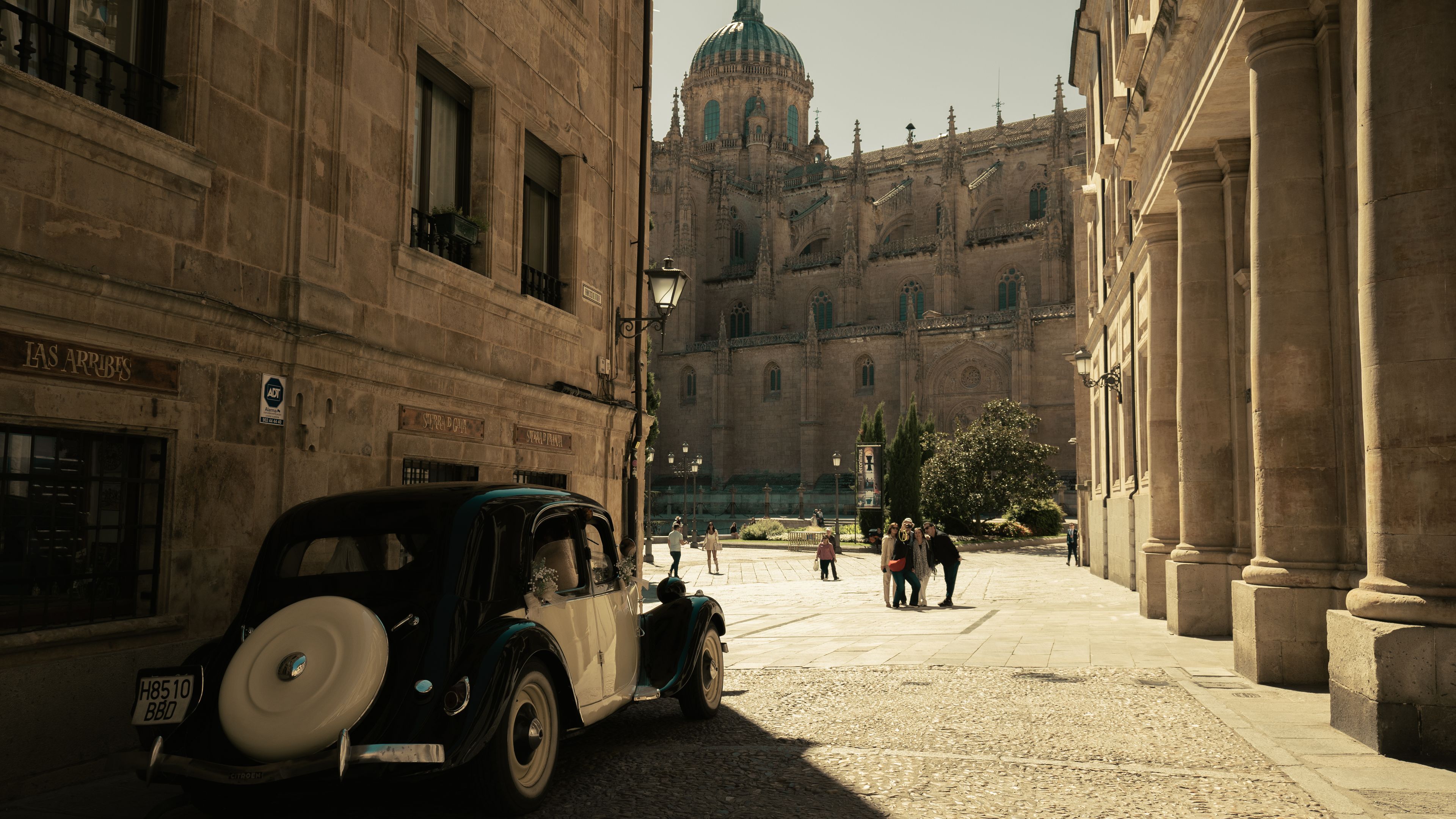 Salamanca student nightlife street