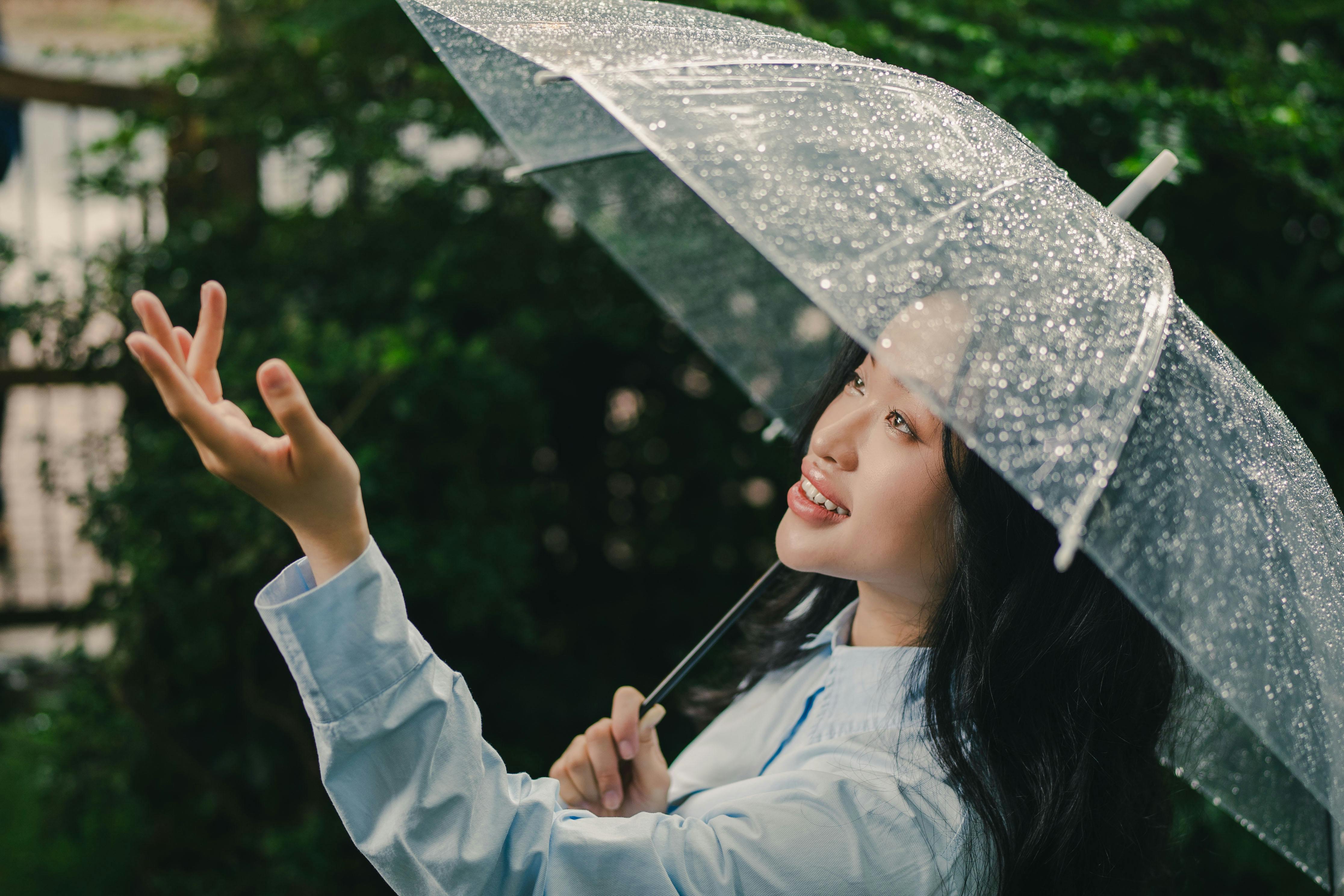 Hanwha Life Insurance: "Sales Performance of Planners Using AI Is Over 40% Higher" — Photo by Andy Lee on Pexels