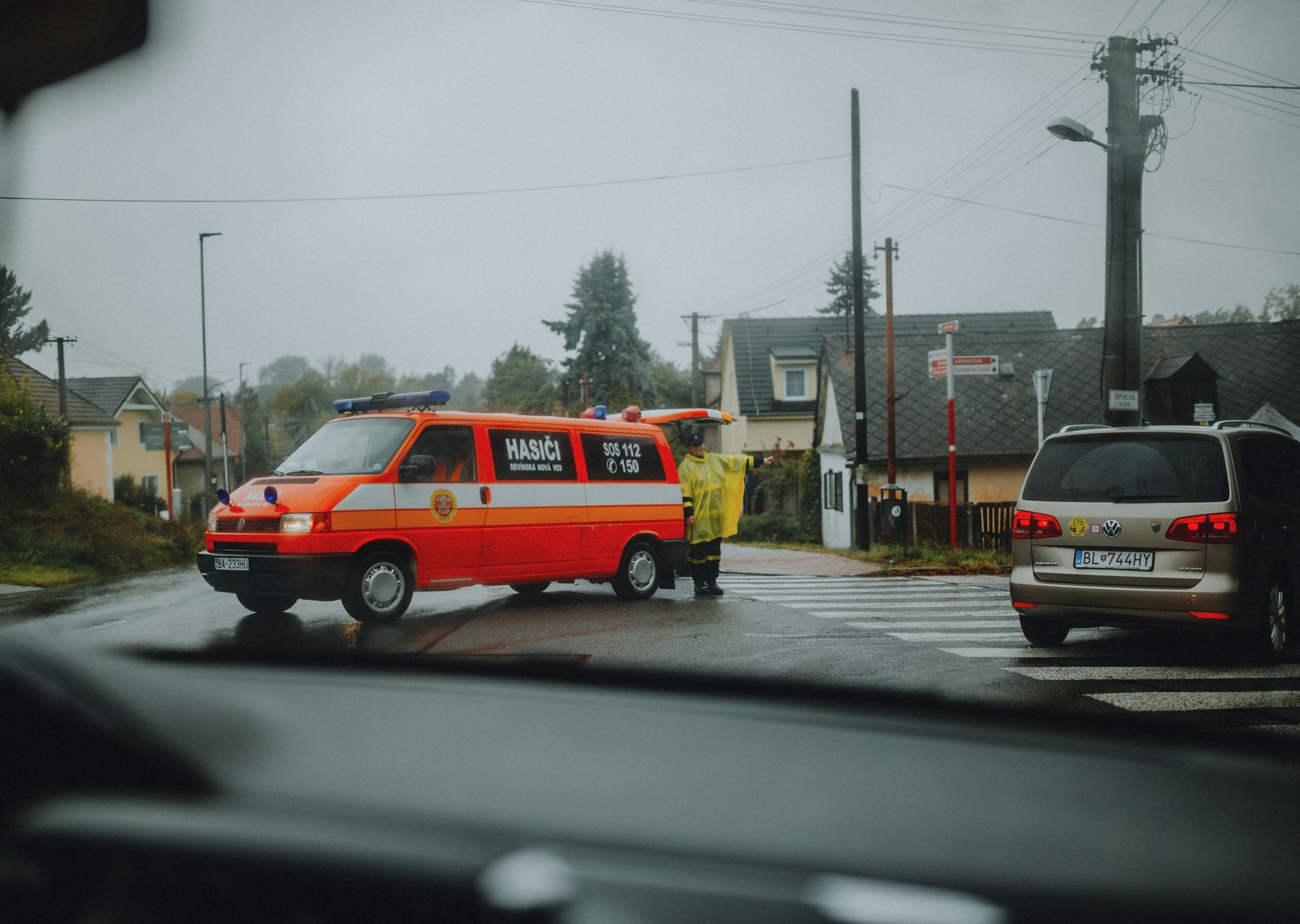 Professional removals crew at work — man and van Aylestone