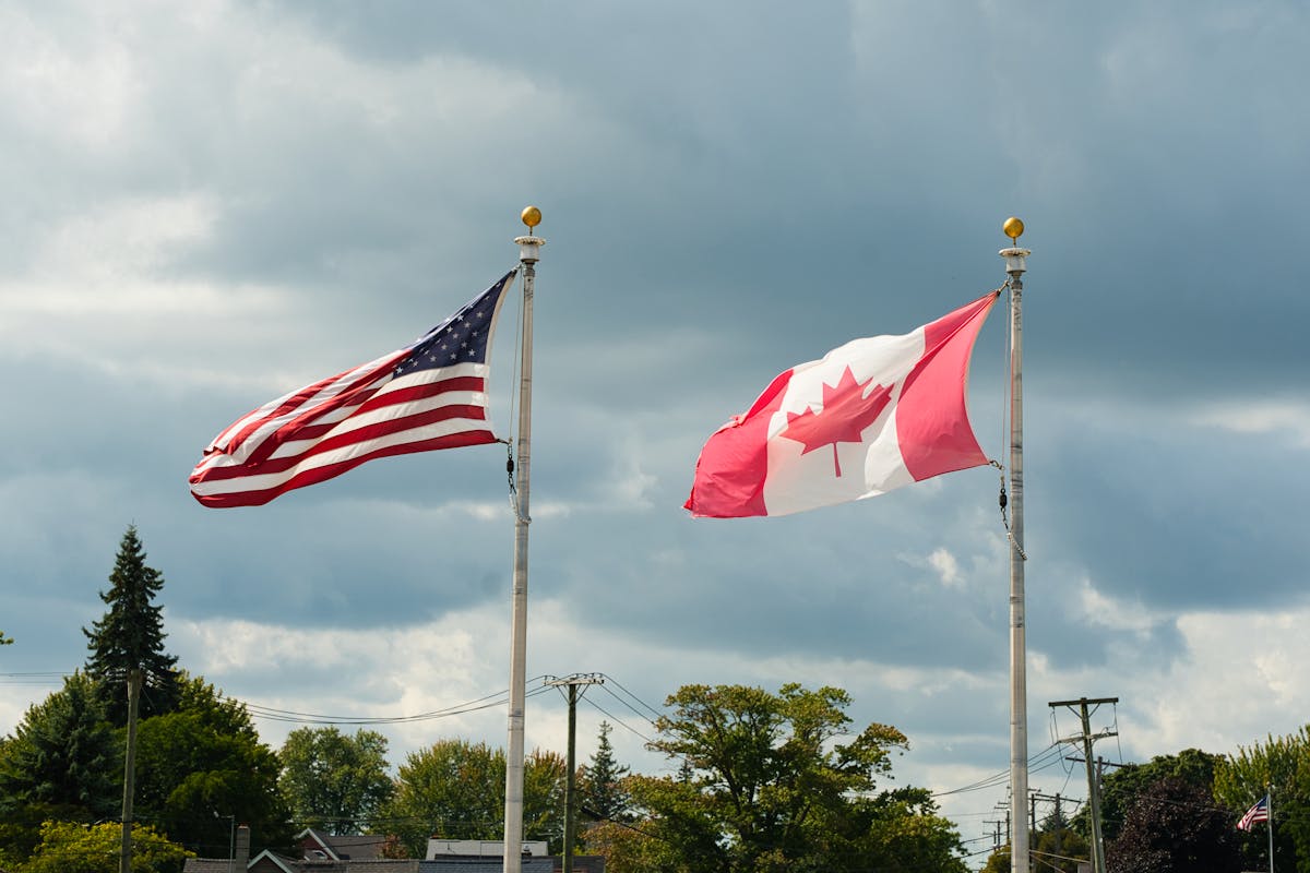 Canada And Us Flags Photos, Download The BEST Free Canada And Us Flags ...