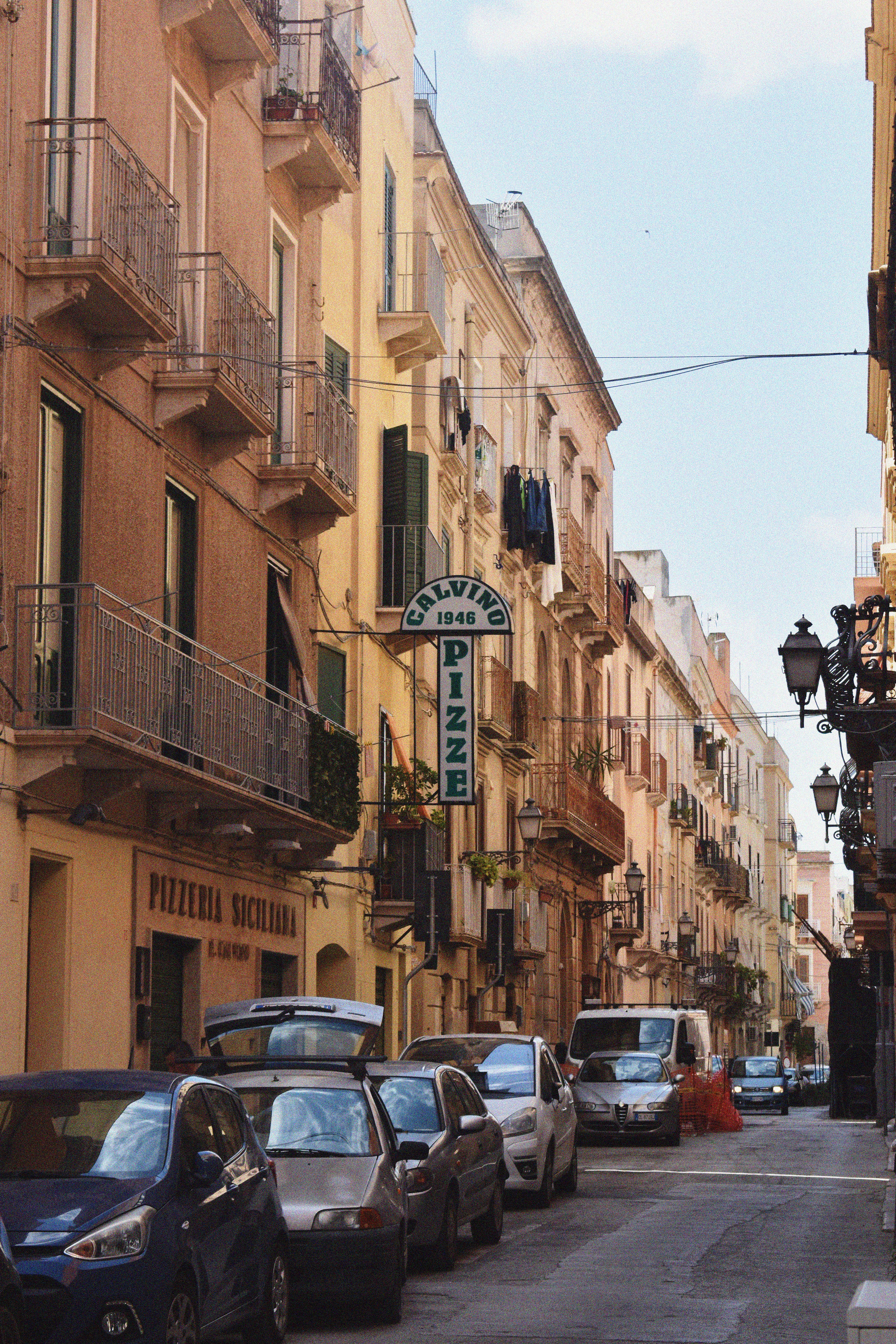 Charming Italian Street with Vintage Buildings · Free Stock Photo
