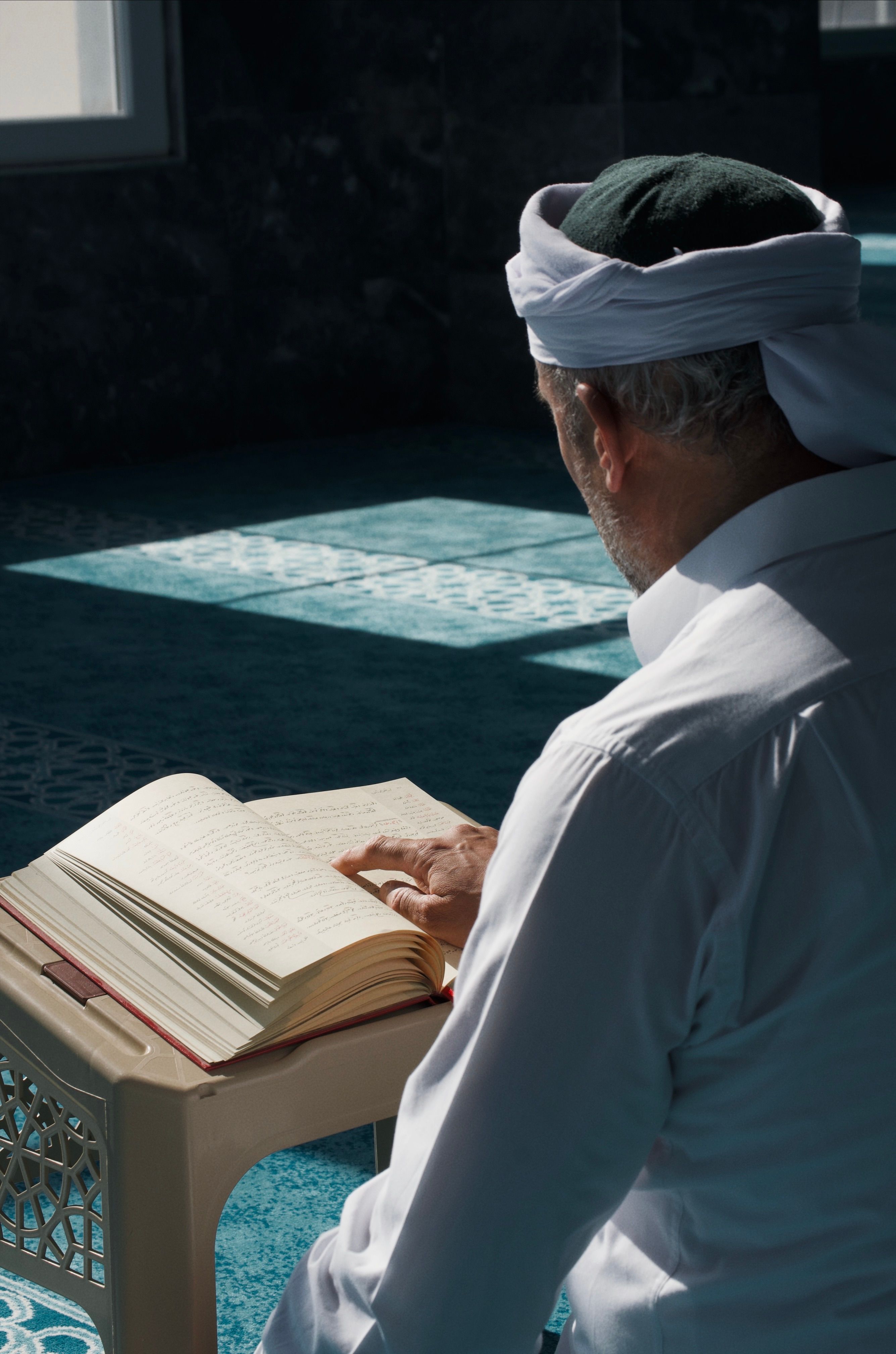 Learning Quran as an Adult: Overcoming Shyness and Starting Today