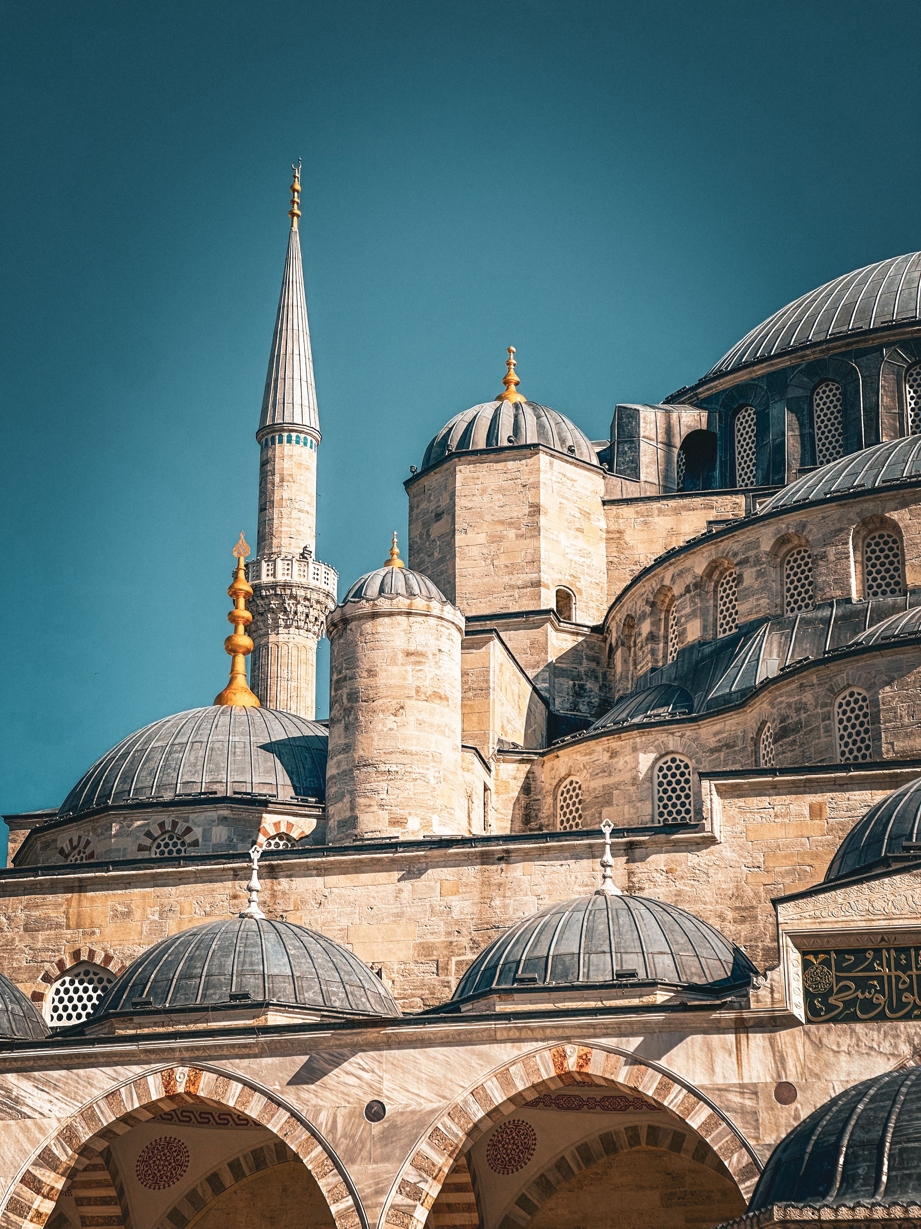 Istanbul’s Iconic Blue Mosque Architecture Detail · Free Stock Photo