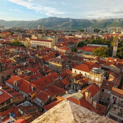 Photo by Jeremy de Blok on Unsplash Discover the vibrant red rooftops of Split, Croatia, set against a mountainous backdrop.
