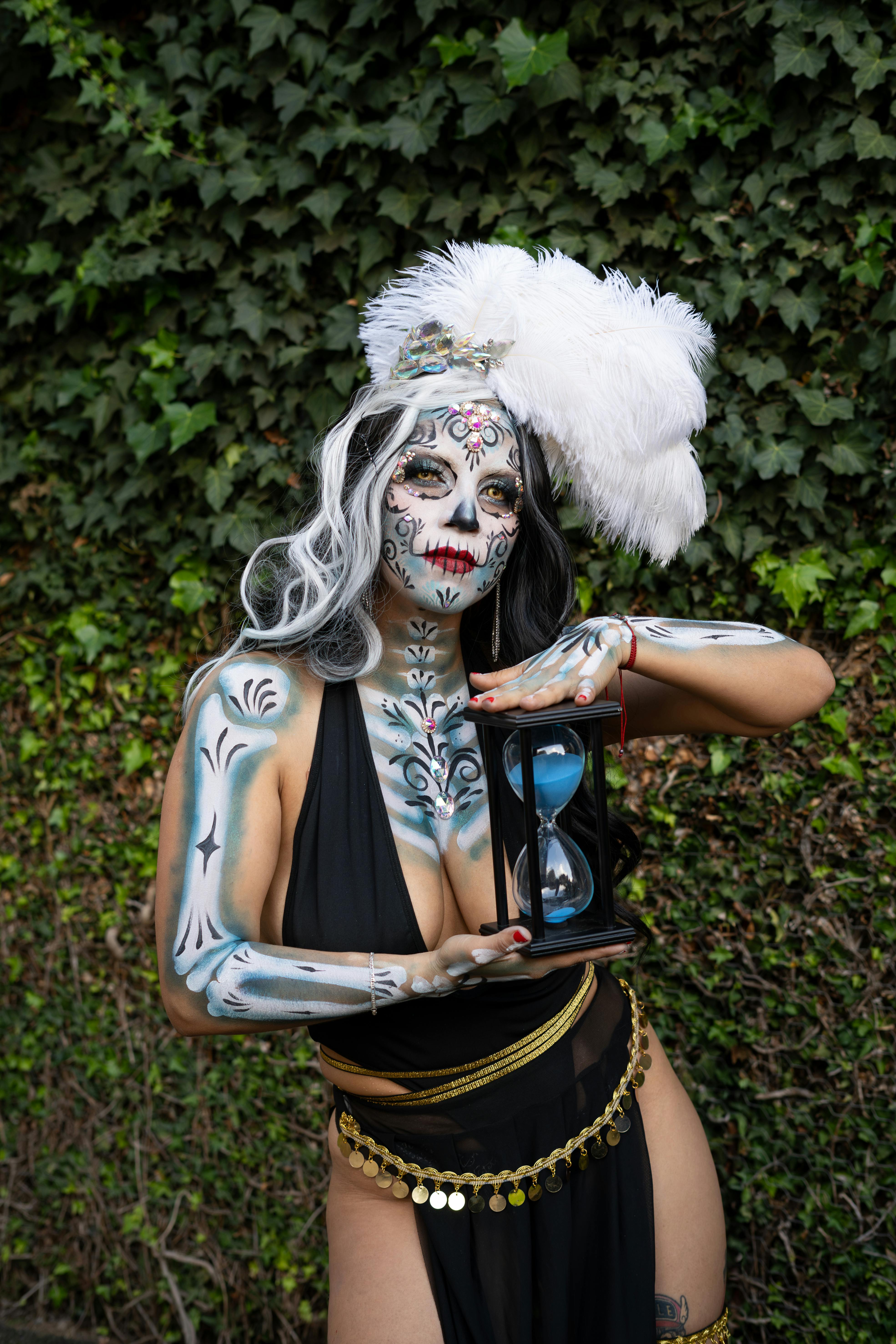 Hourglass Figure Woman Photos, Download The BEST Free Hourglass Figure Woman Stock Photos & HD