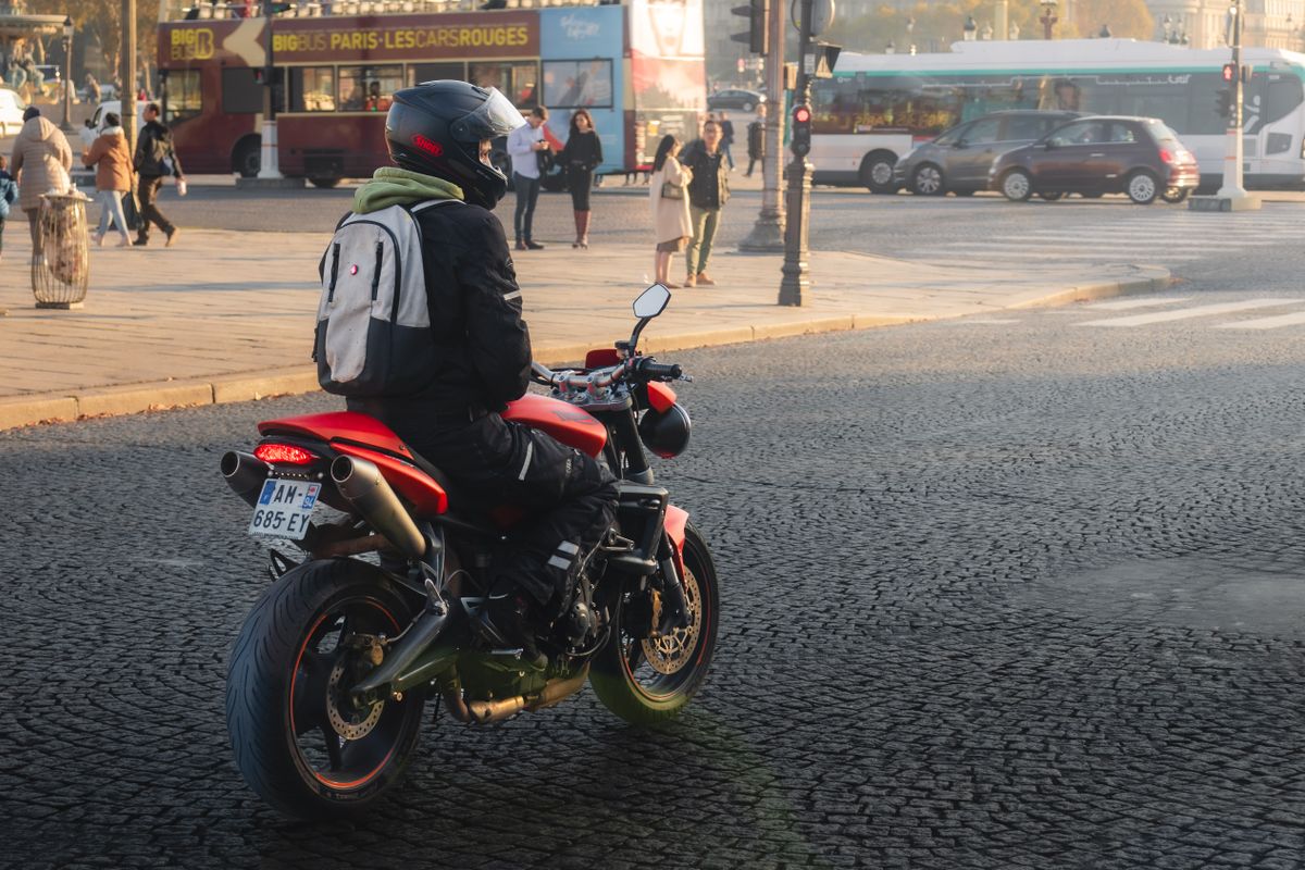 Assurance moto : tarifs 2026, formules et comment économiser - Assurance moto et bonus/malus : comment ça marche en 2026 ?