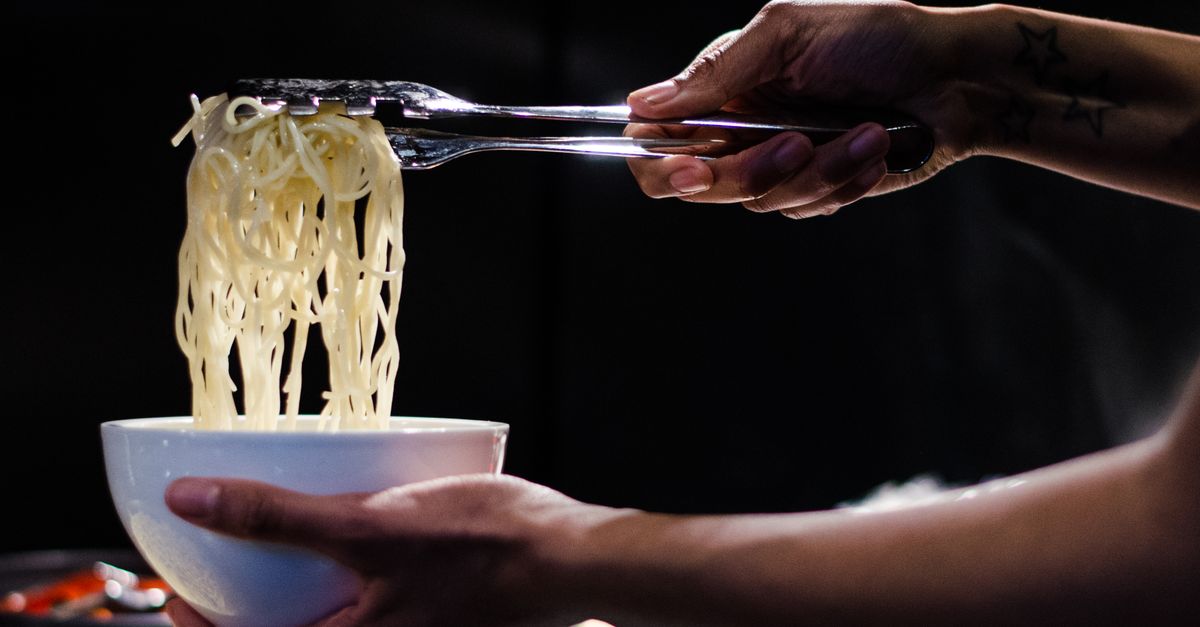 生活:為什麼HōSSET的櫻桃鴨油拌麵能讓你從「飽足」到「滿足」?