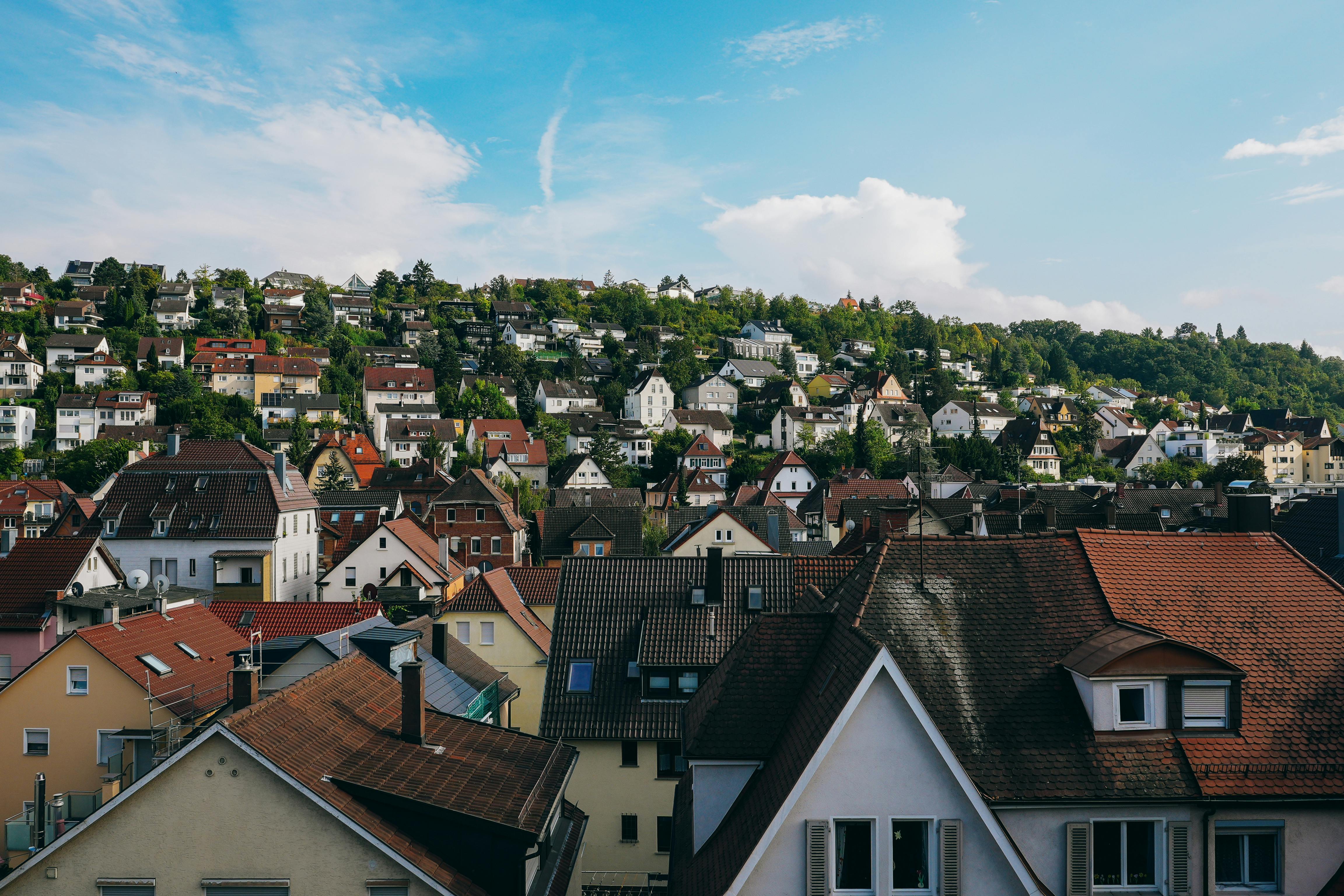 Mortgage Rates Surge Higher as US Considers a Longer Blockade — Photo by John Tekeridis on Pexels